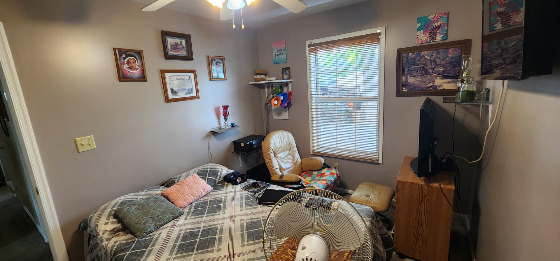 HAGERSTOWN - Residential