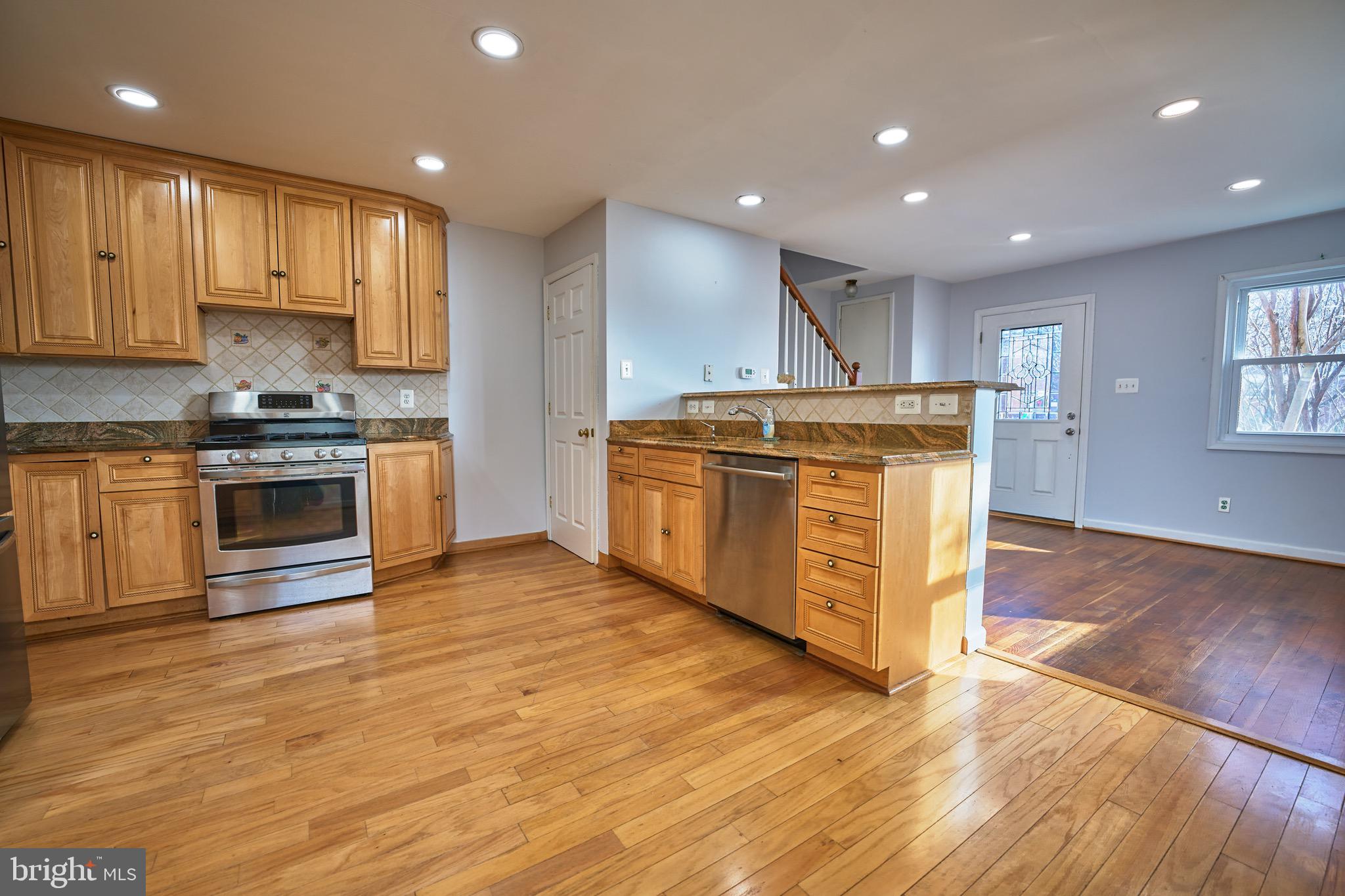 WAKEFIELD - Residential