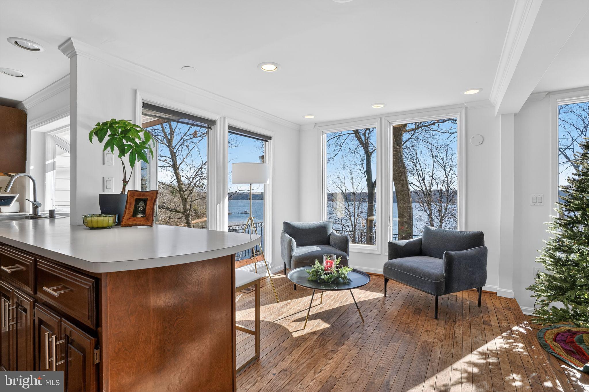 INDIAN QUEEN OVERLOOK - Residential