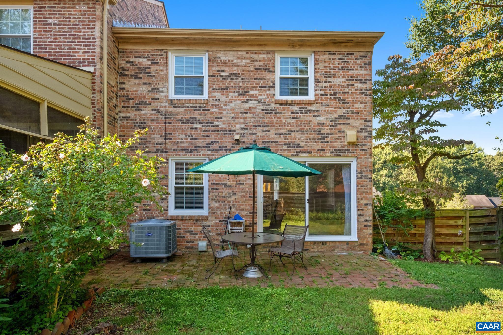 GEORGETOWN GREEN - Residential Lease