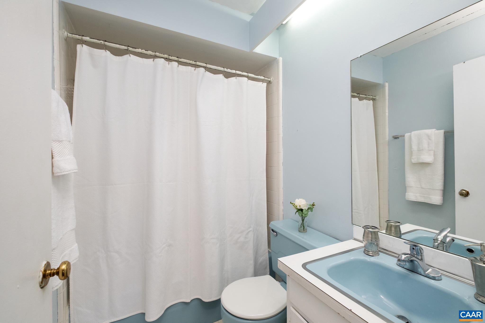 GEORGETOWN GREEN - Residential Lease