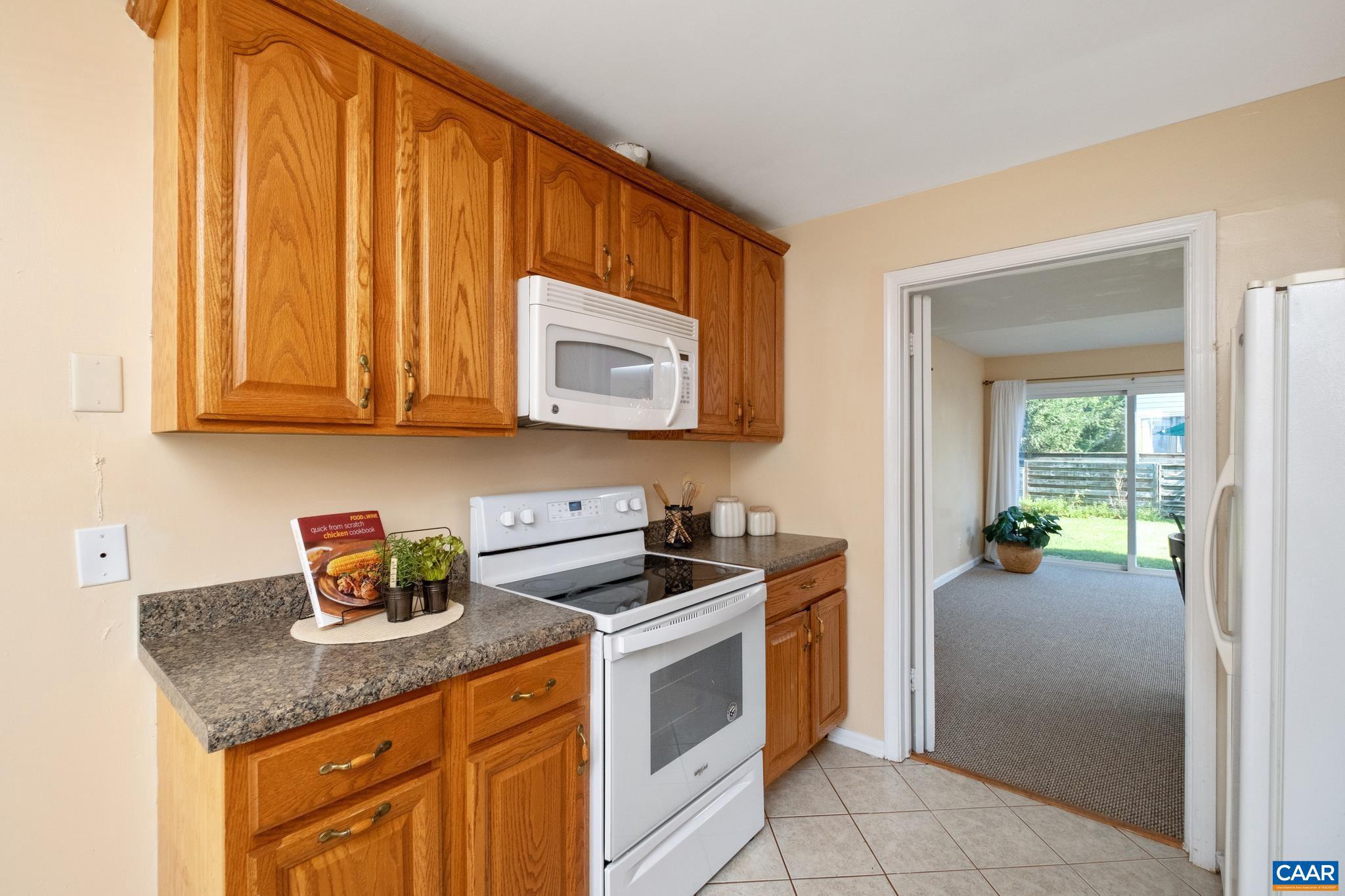 GEORGETOWN GREEN - Residential Lease