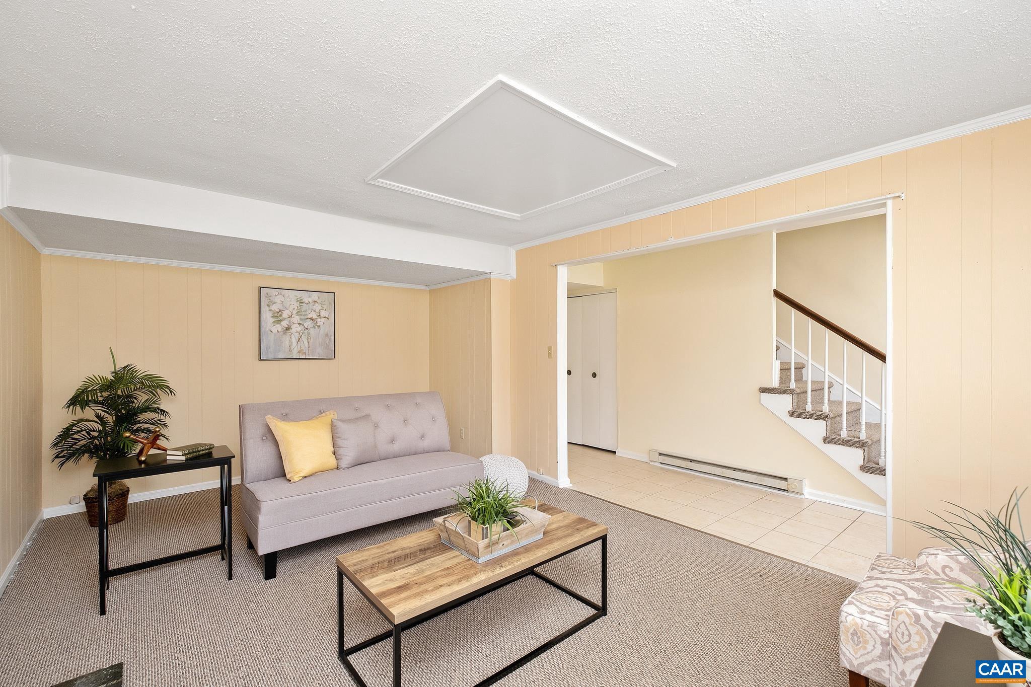 GEORGETOWN GREEN - Residential Lease