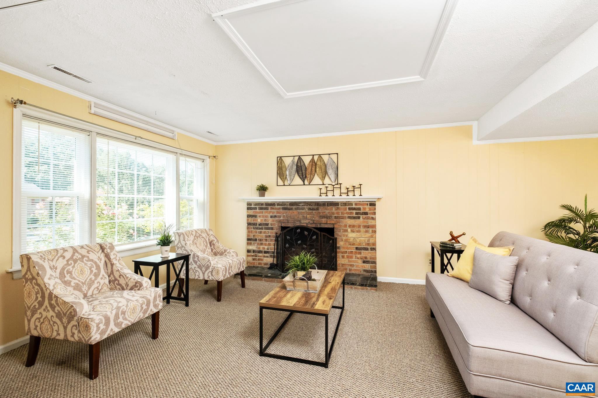 GEORGETOWN GREEN - Residential Lease