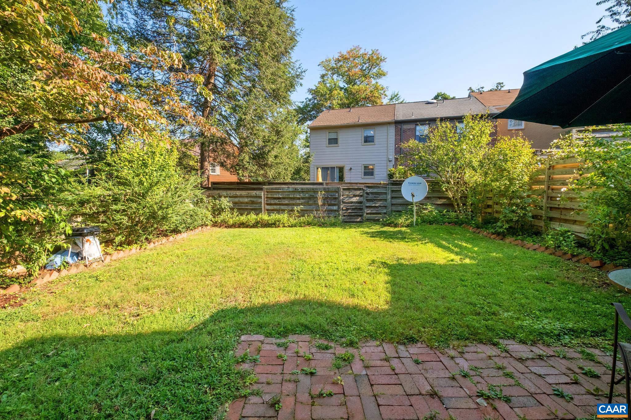 GEORGETOWN GREEN - Residential Lease