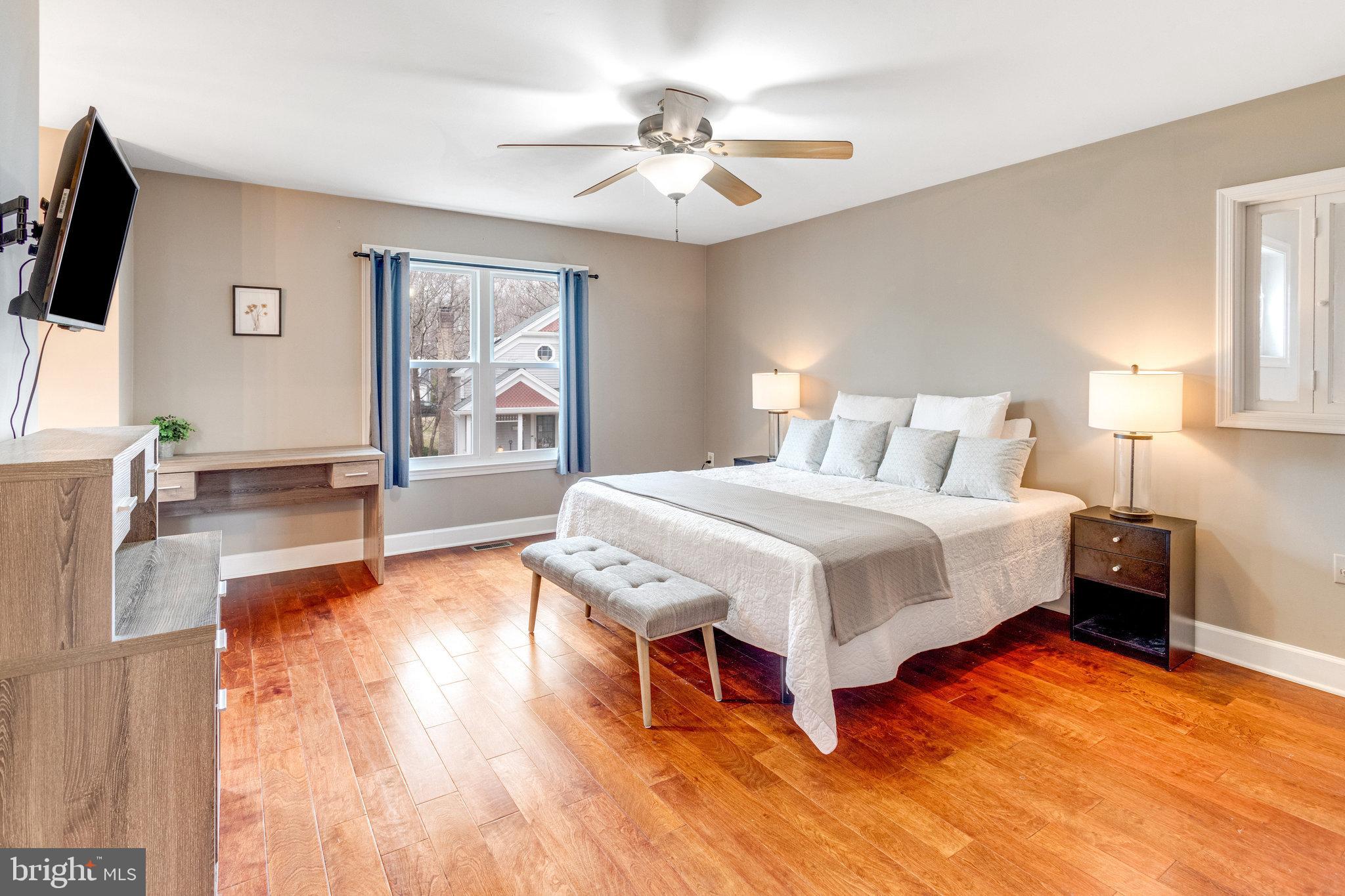 MONTCLAIR - Residential