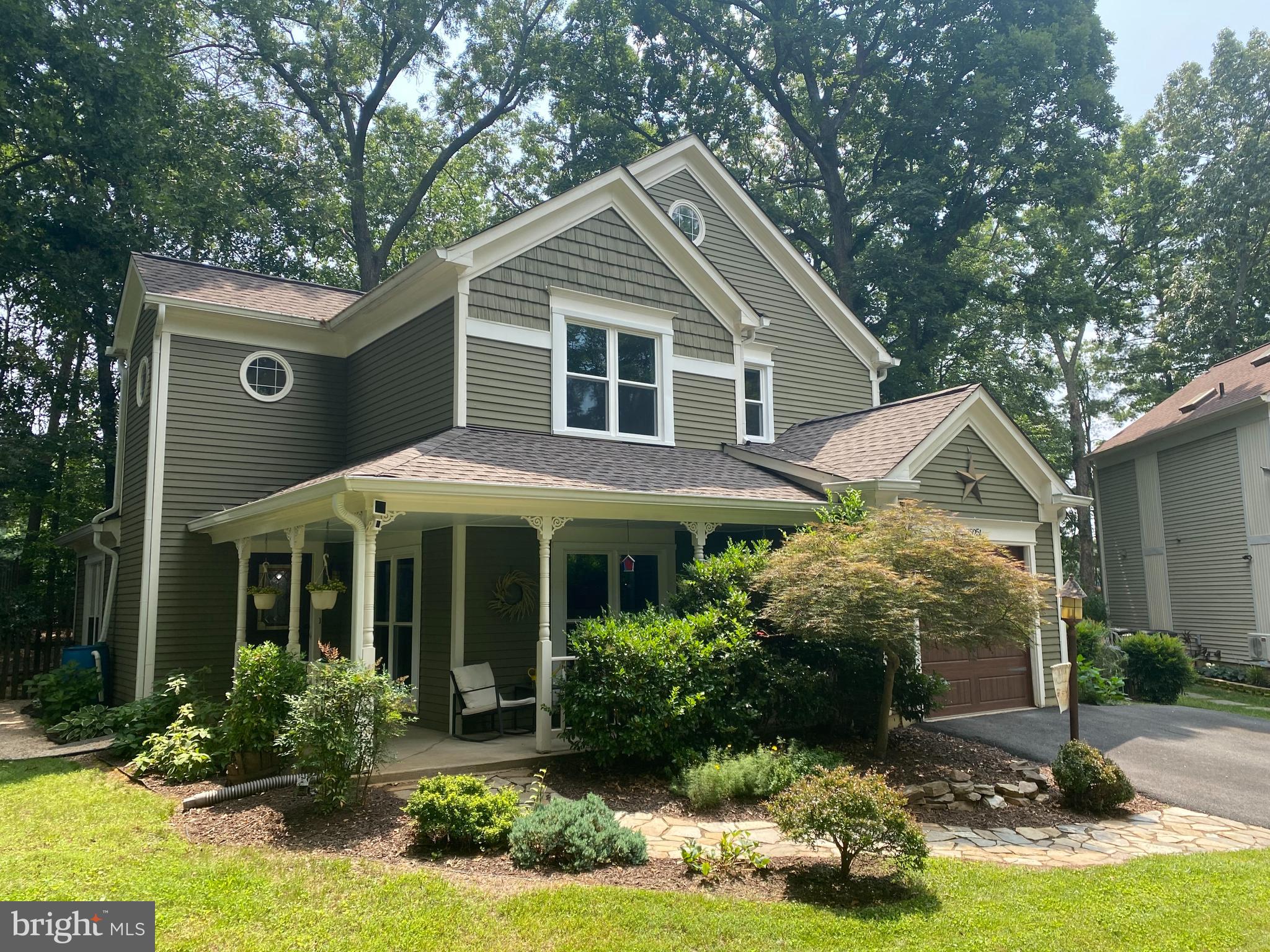 MONTCLAIR - Residential