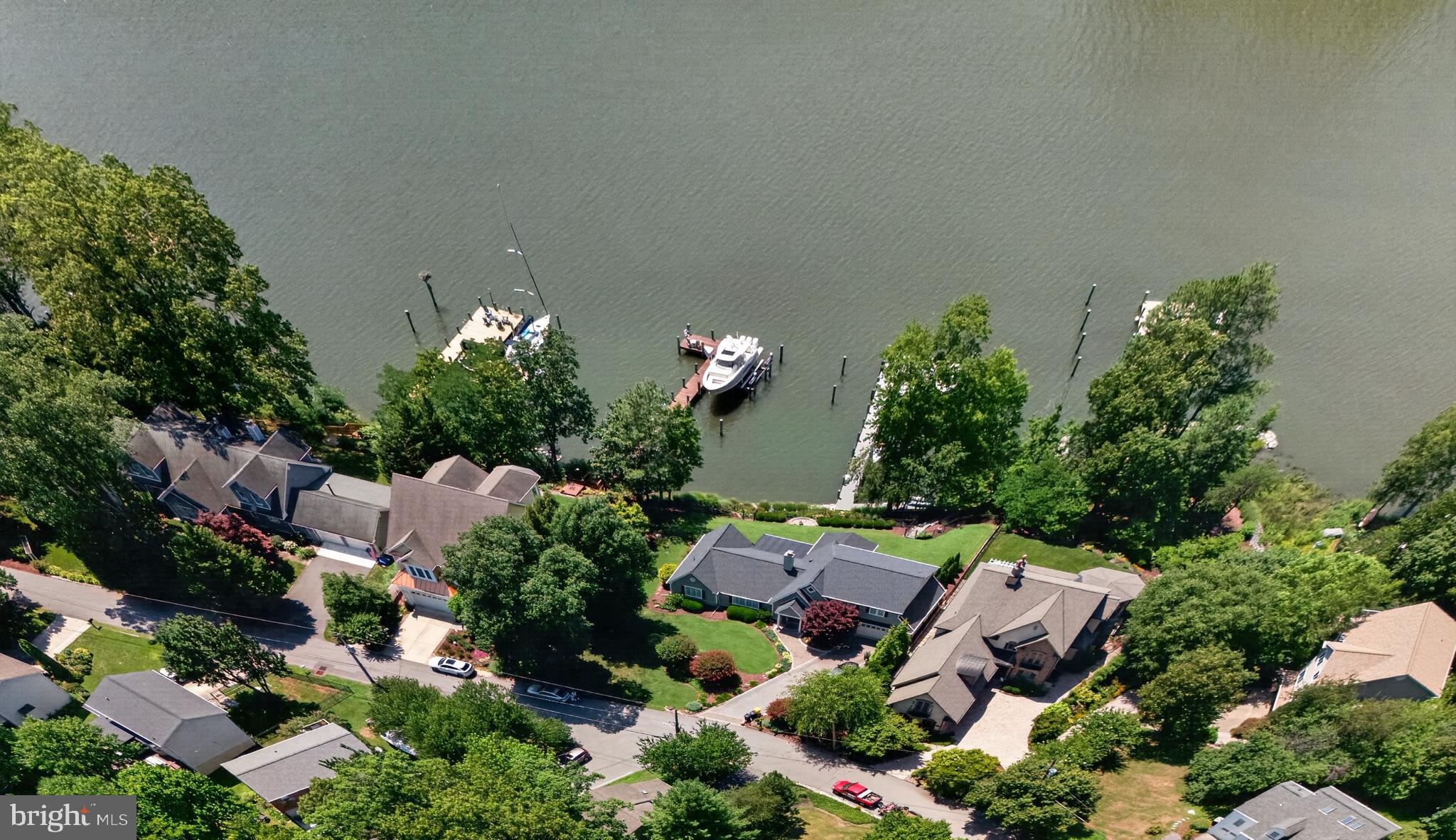 HOLLY HILL HARBOR - Residential