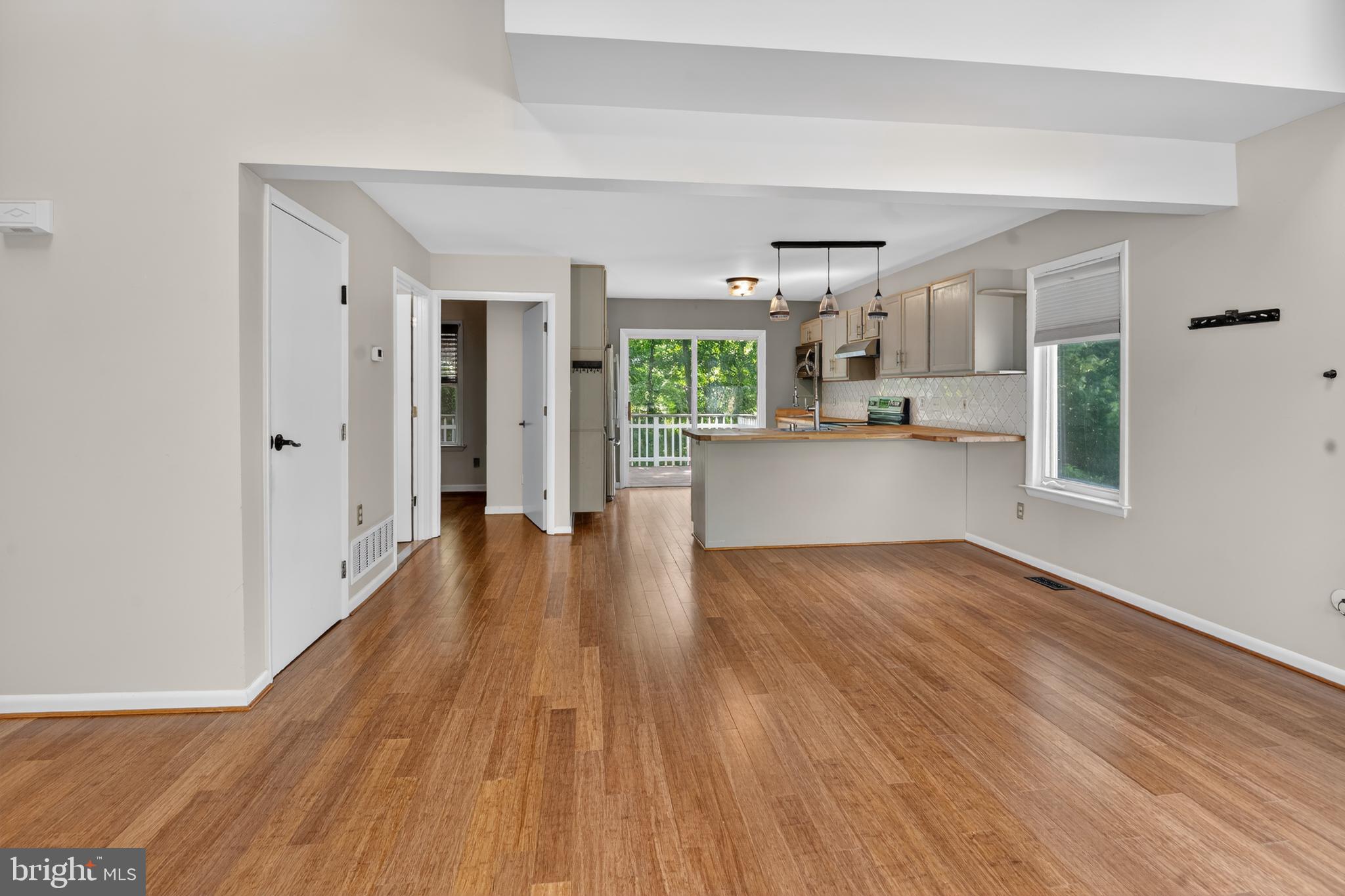 HOLLY HILL HARBOR - Residential