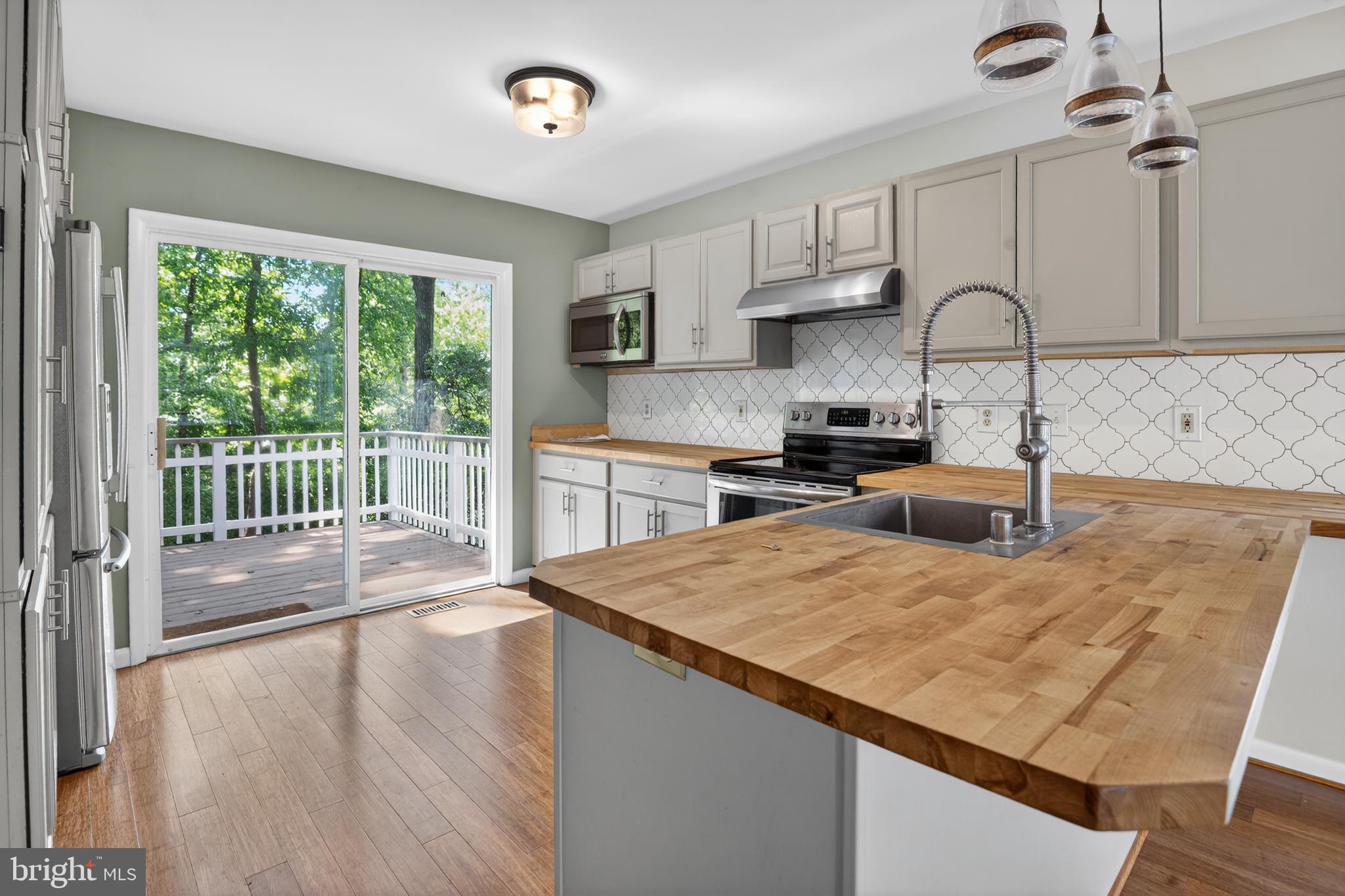 HOLLY HILL HARBOR - Residential