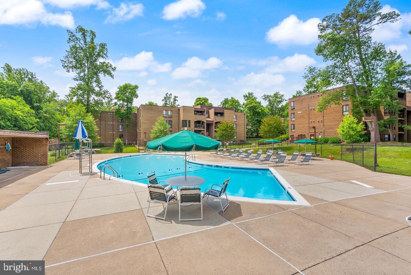 CHESTNUT GROVE - Residential
