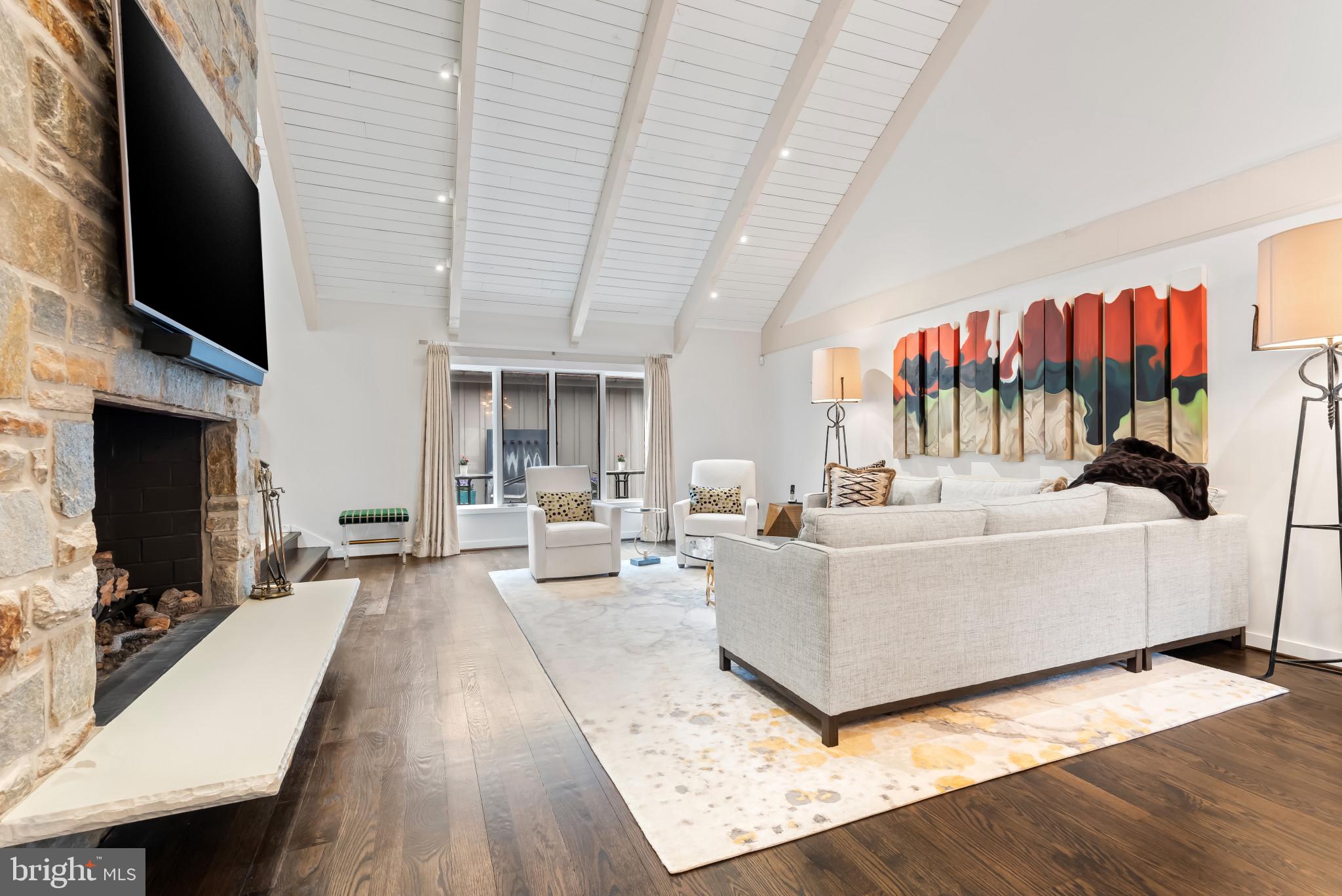 ROCKLAND - Residential