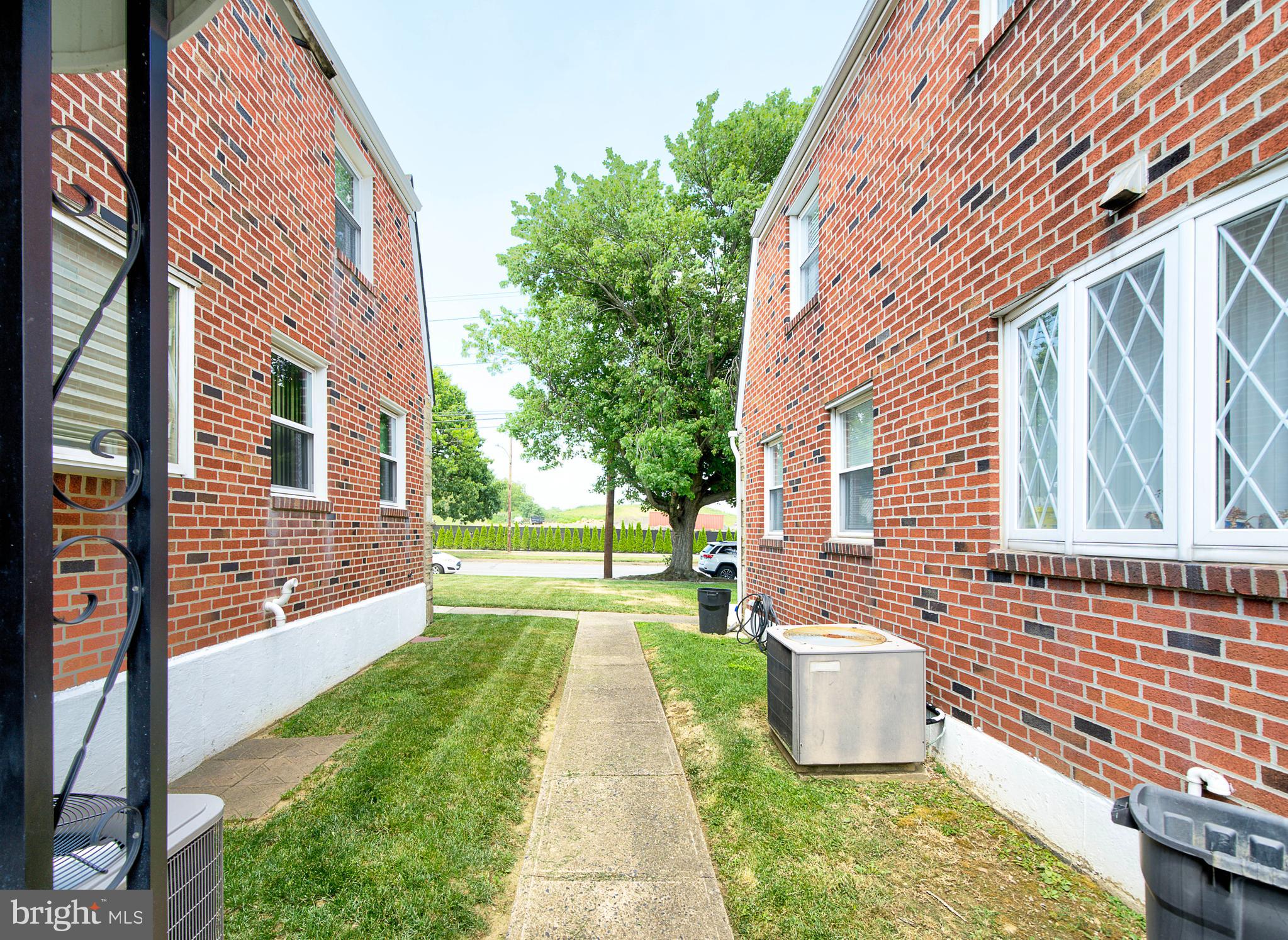 ACADEMY GARDENS - Residential