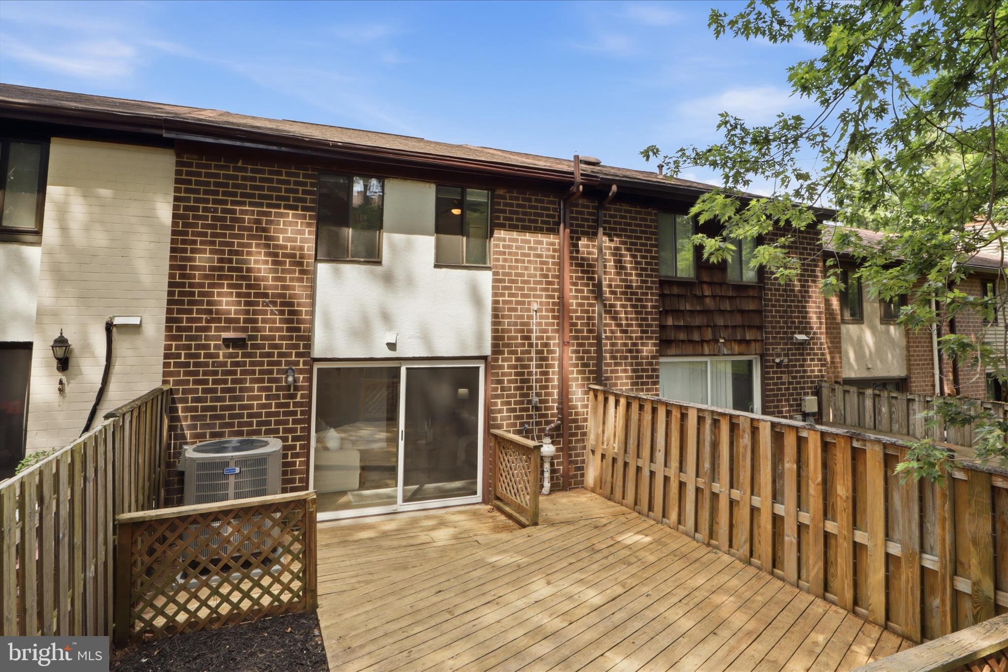 VILLAGE OF OWEN BROWN - Residential