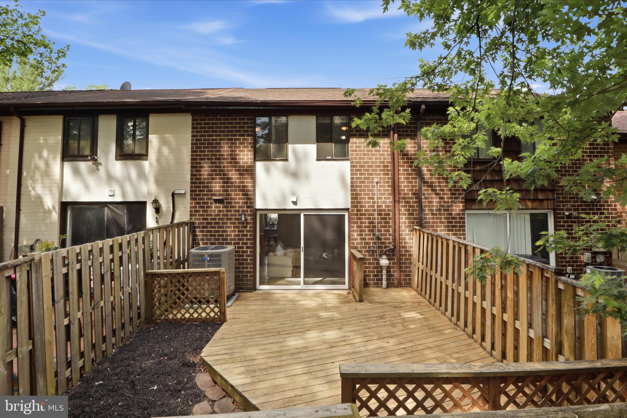 VILLAGE OF OWEN BROWN - Residential