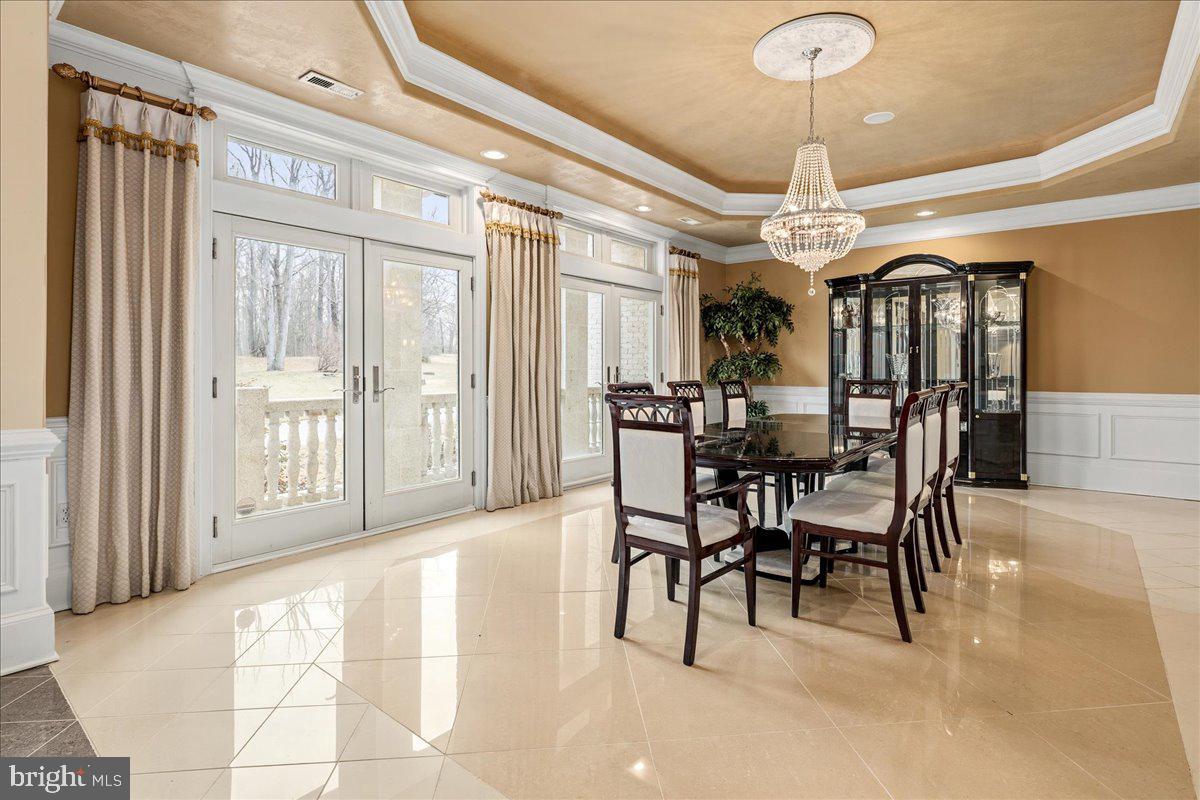 CLIFTON - Residential