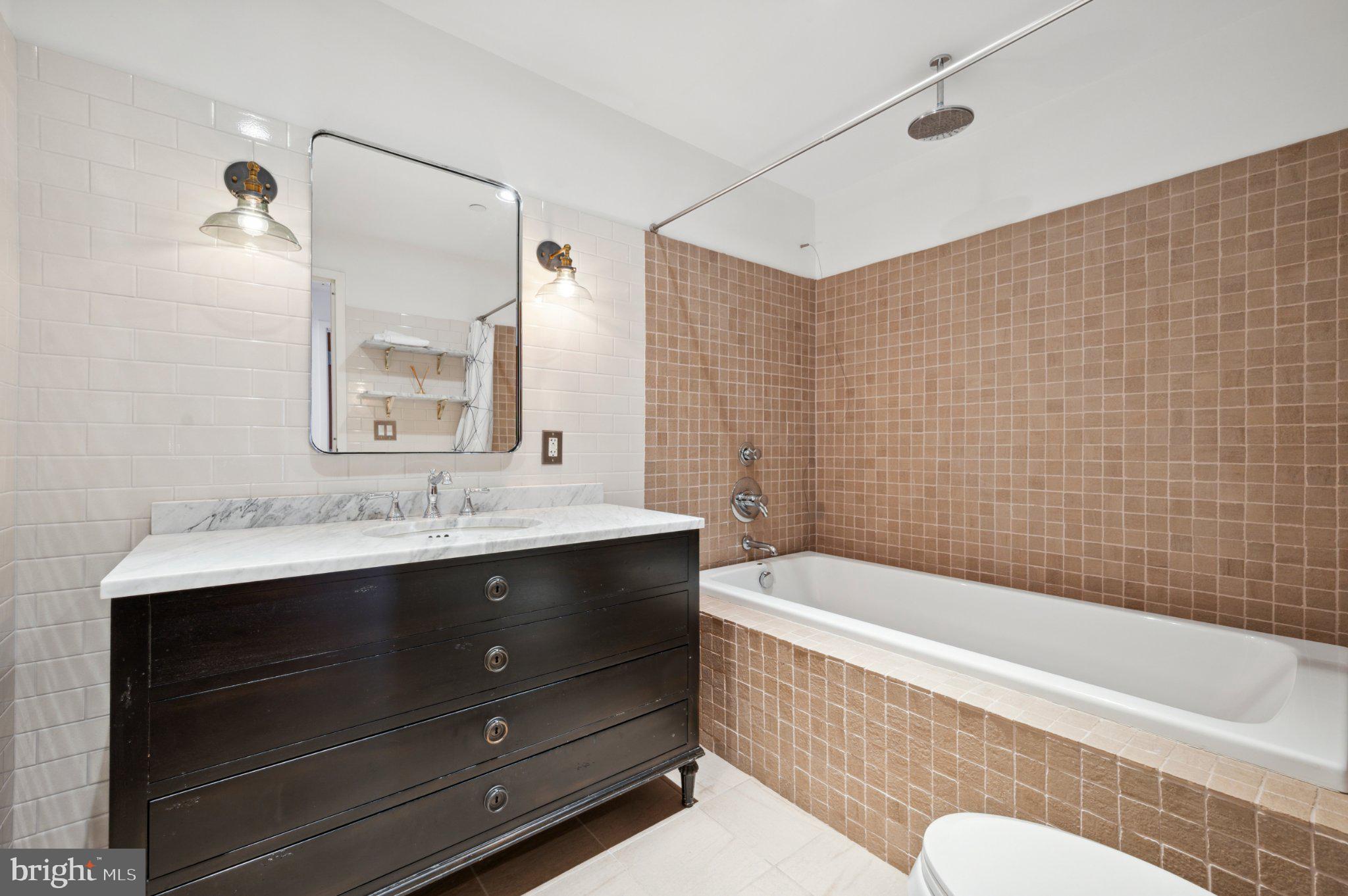 CENTER CITY - Residential
