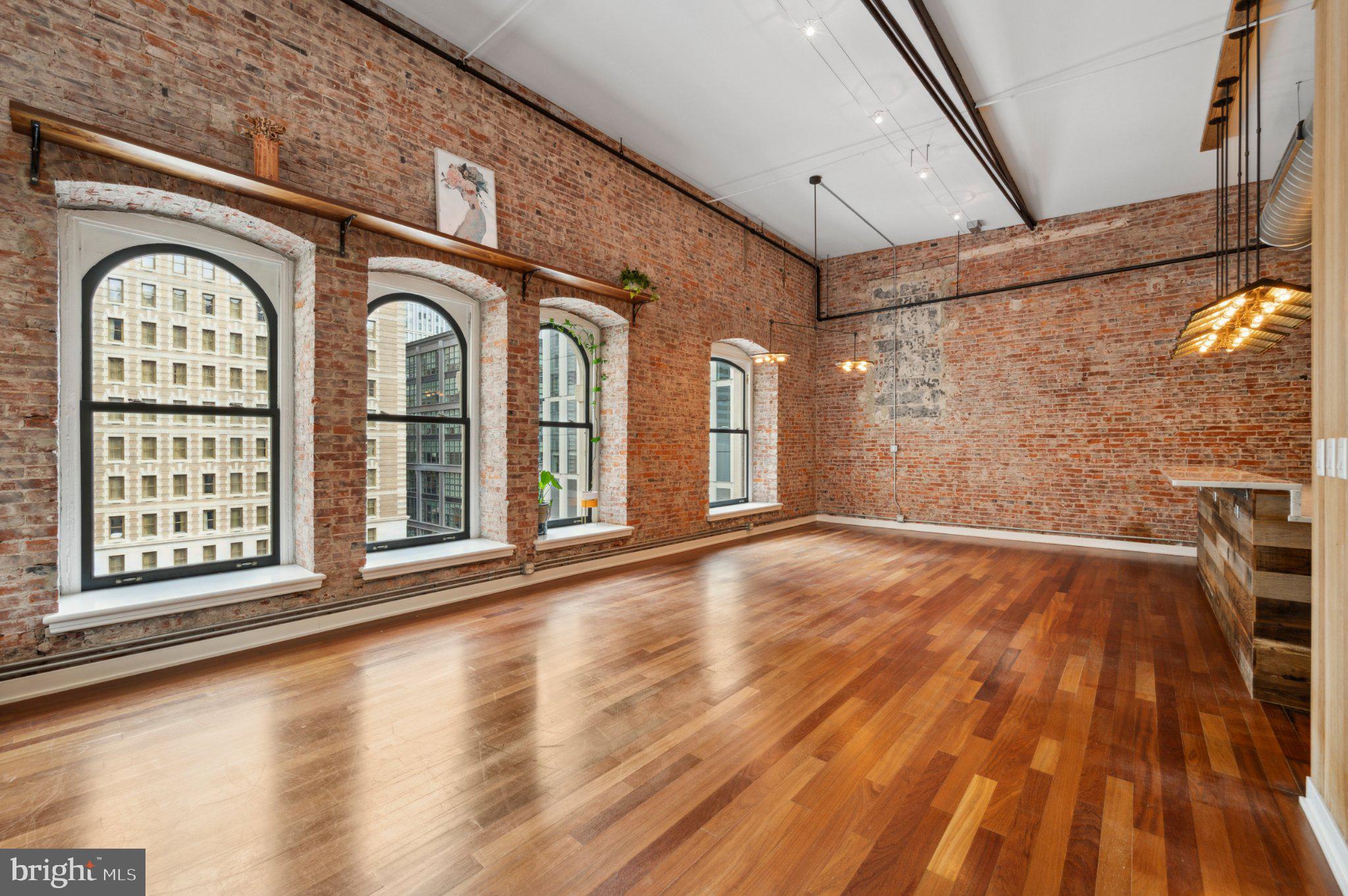 CENTER CITY - Residential