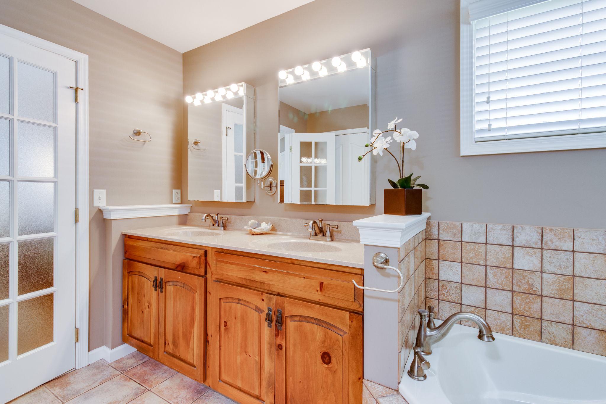 BROOKSHIRE - Residential