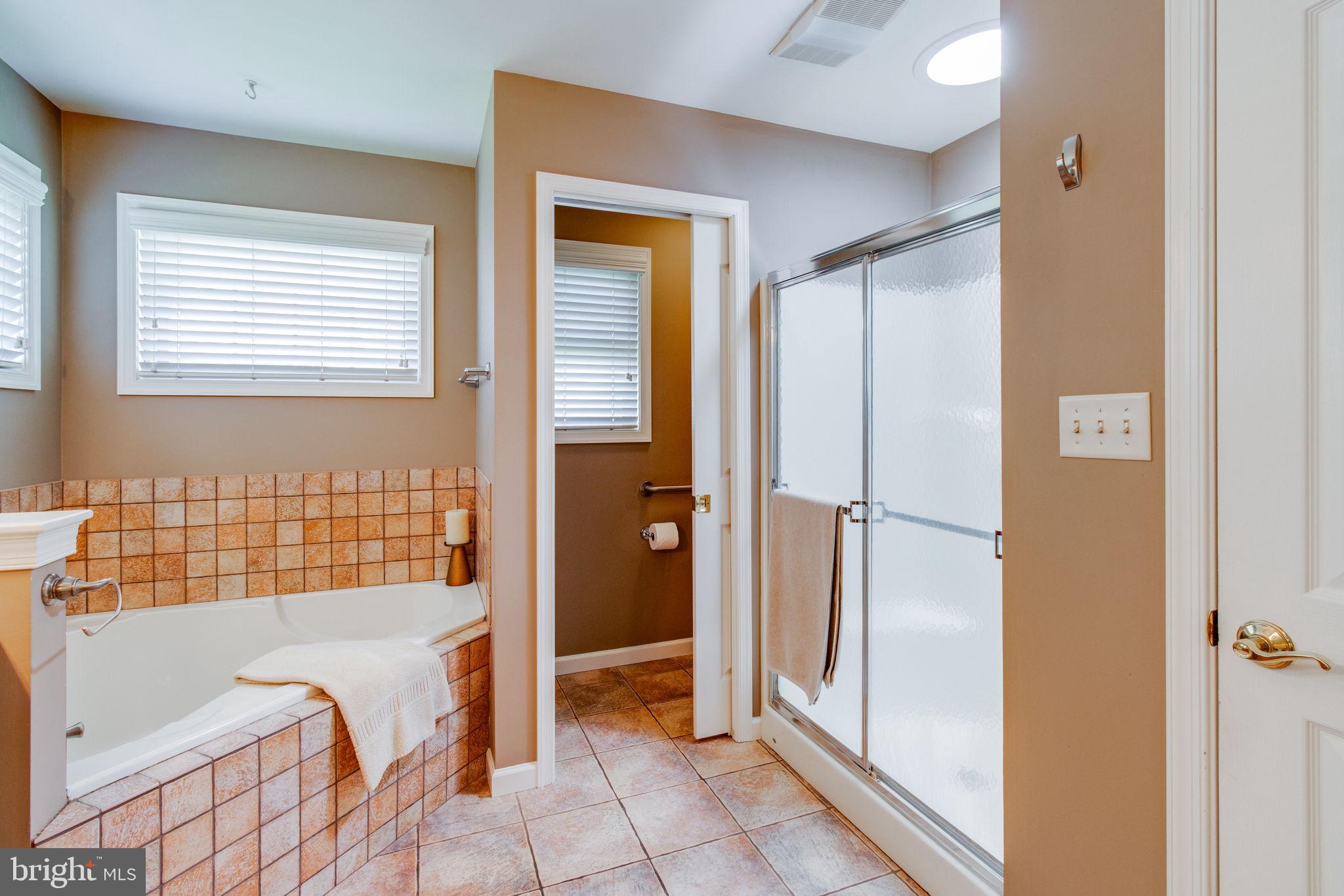BROOKSHIRE - Residential