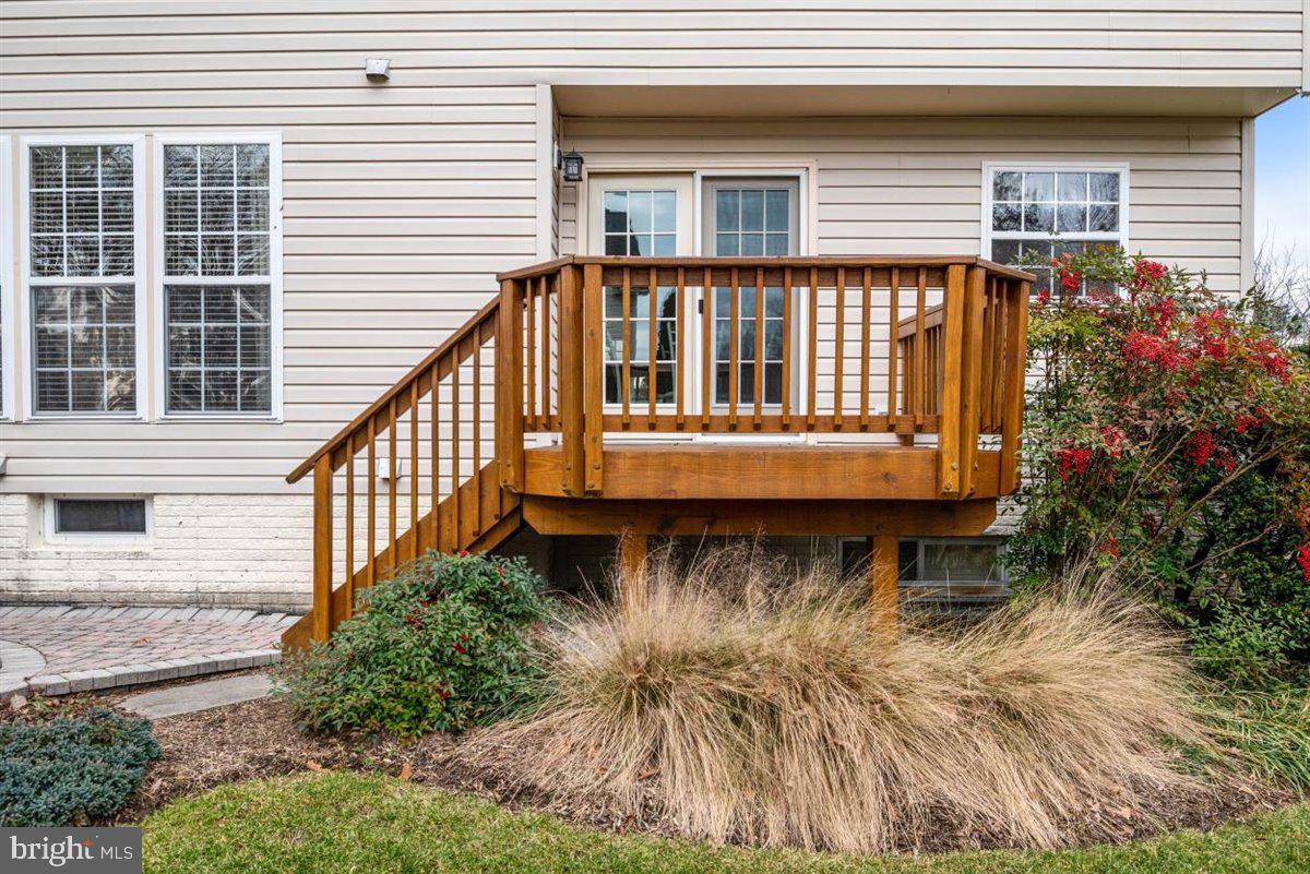 FOX CHASE - Residential