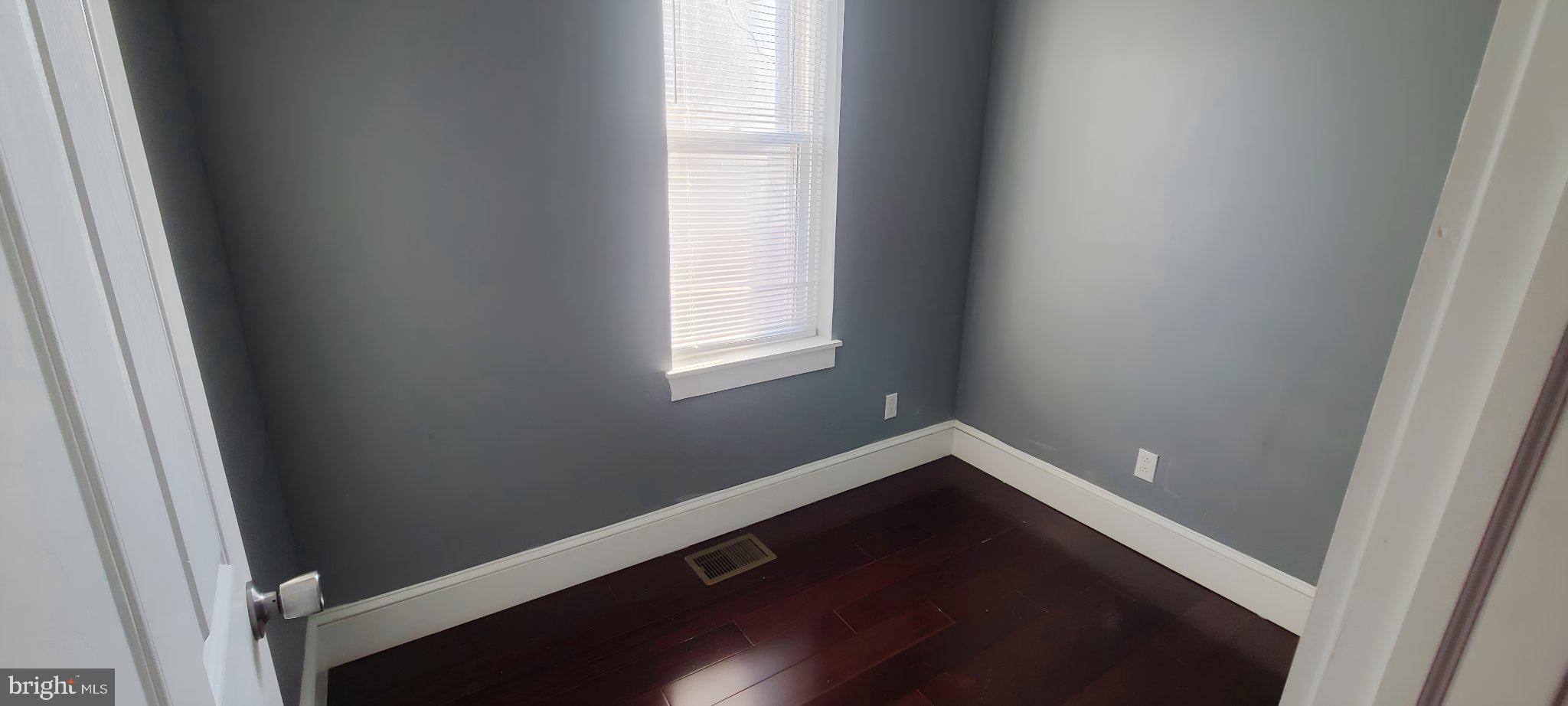 FRANKFORD - Residential