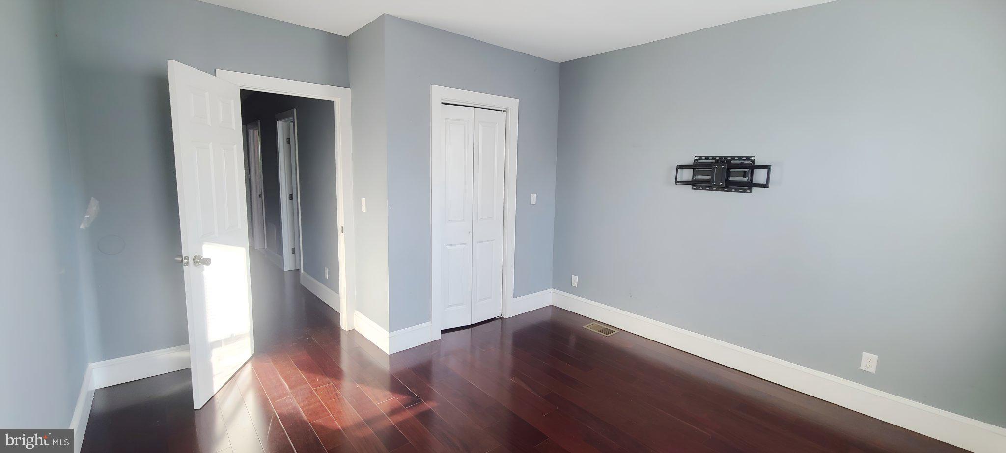 FRANKFORD - Residential