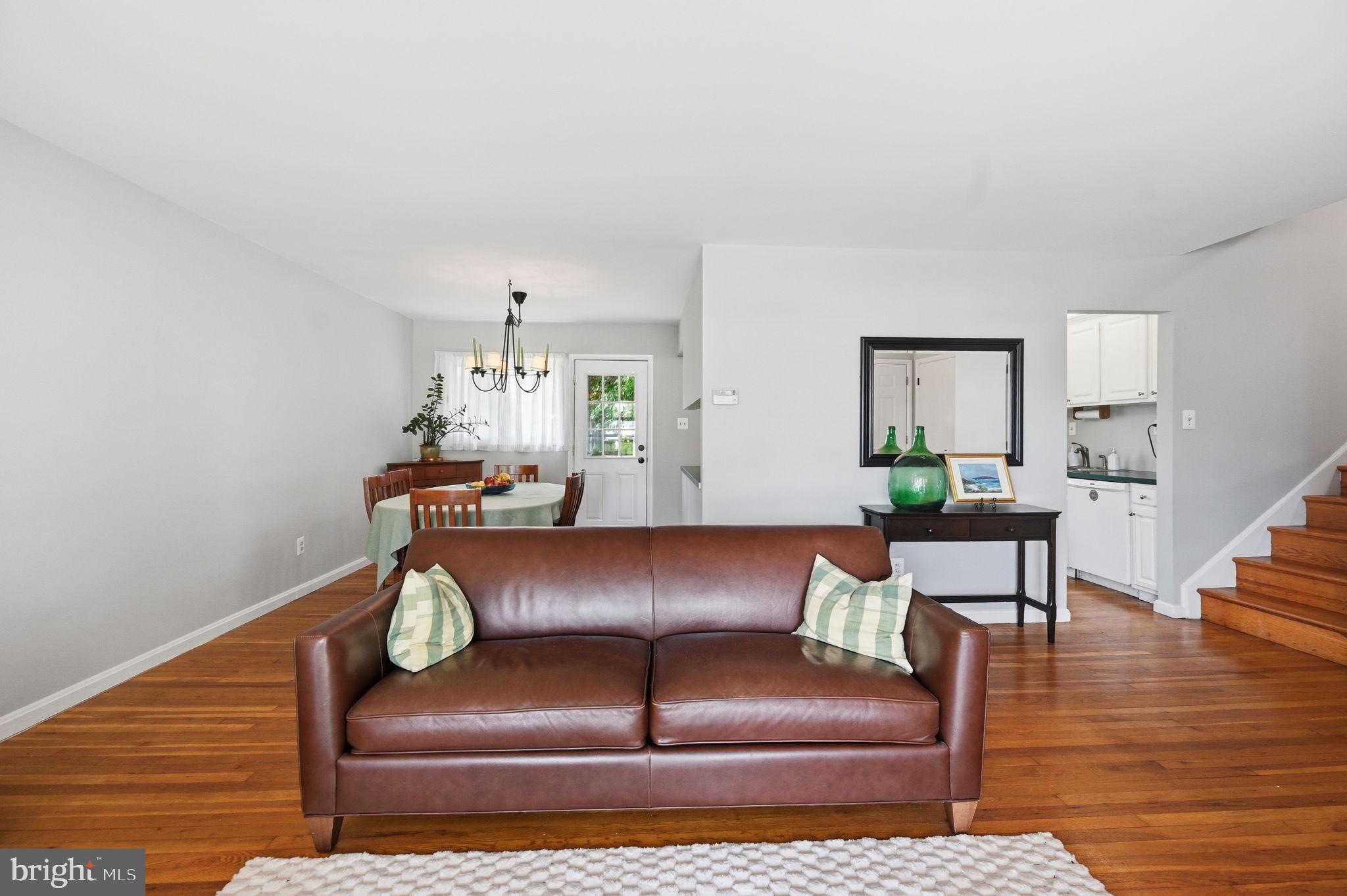 ANNANDALE TERRACE - Residential