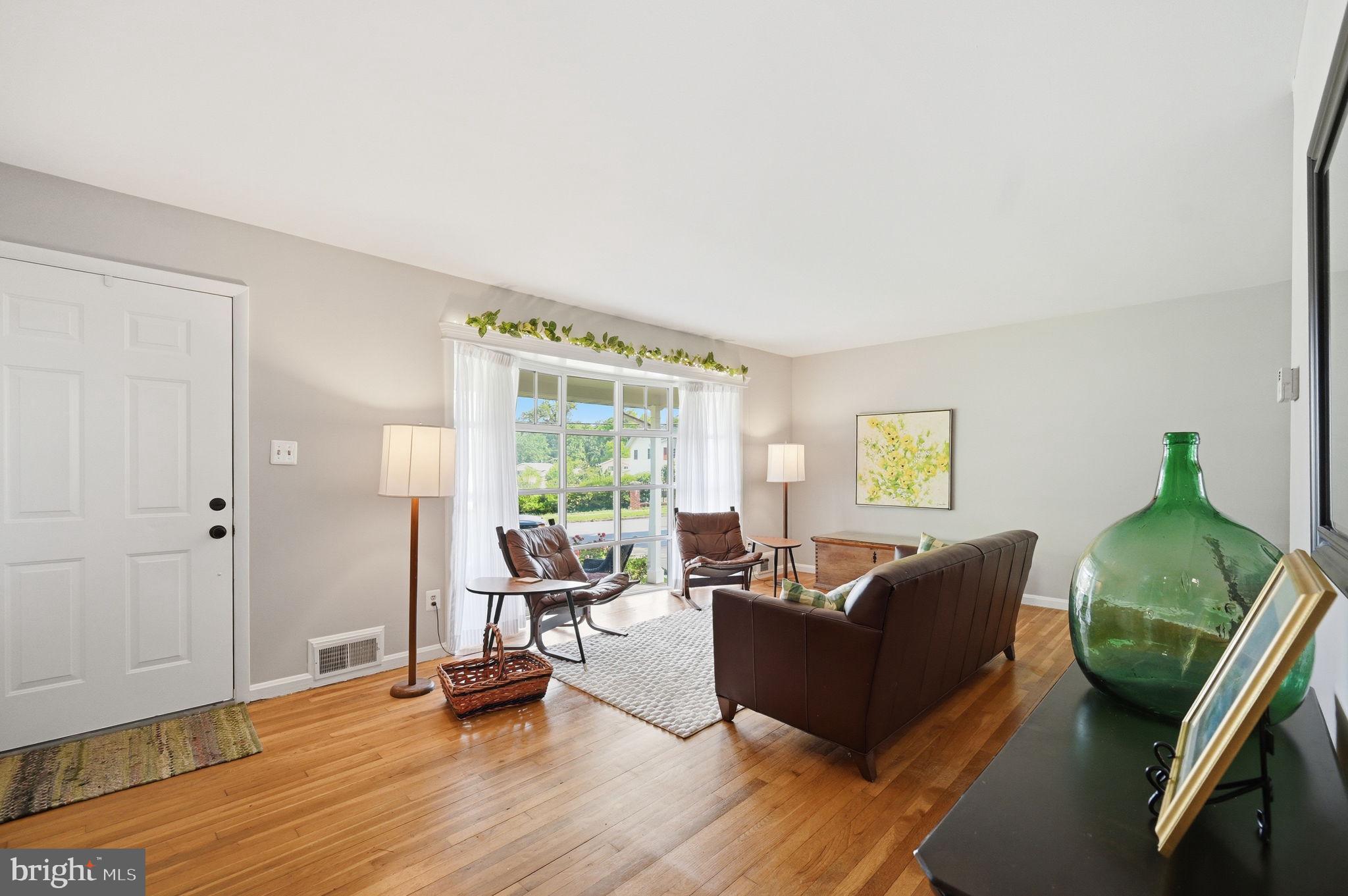 ANNANDALE TERRACE - Residential