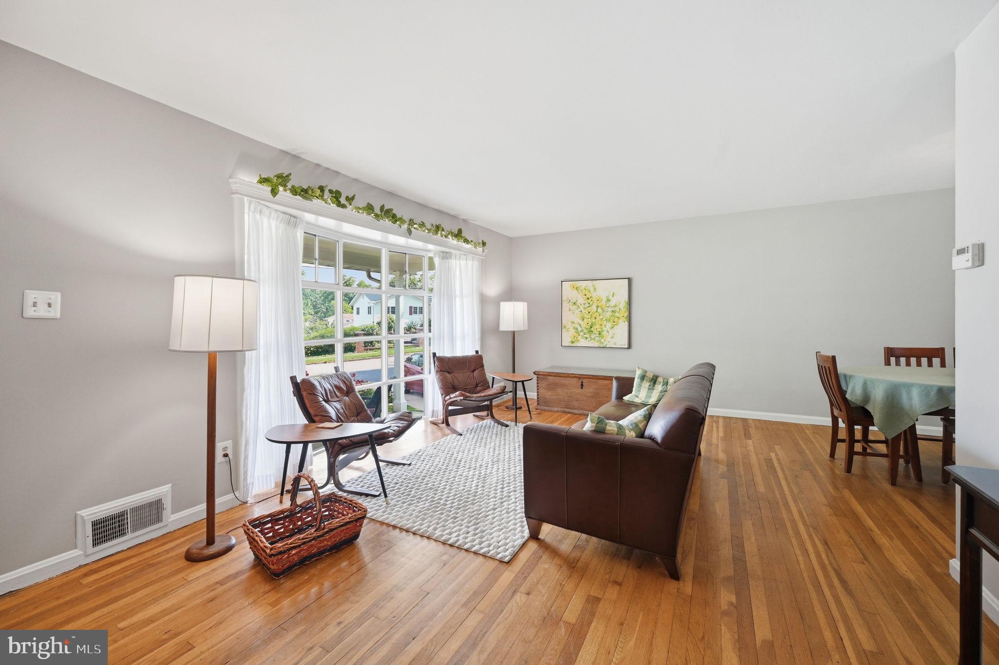 ANNANDALE TERRACE - Residential