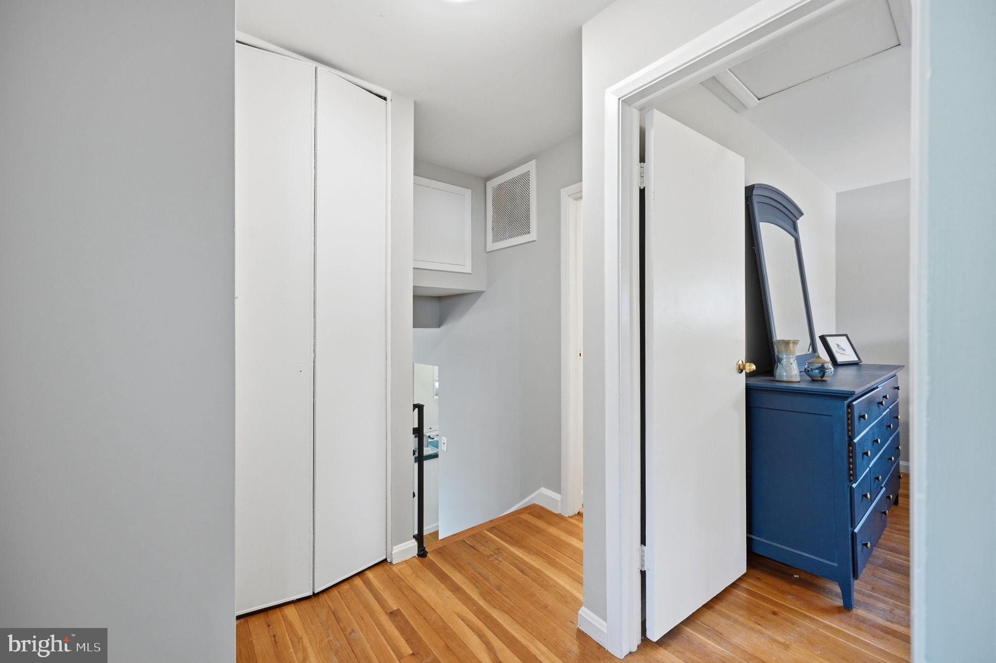 ANNANDALE TERRACE - Residential