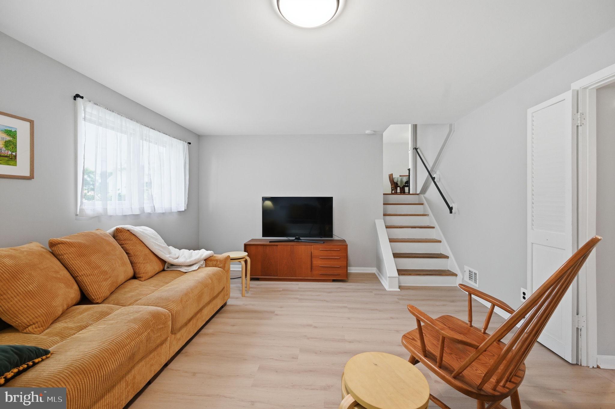 ANNANDALE TERRACE - Residential