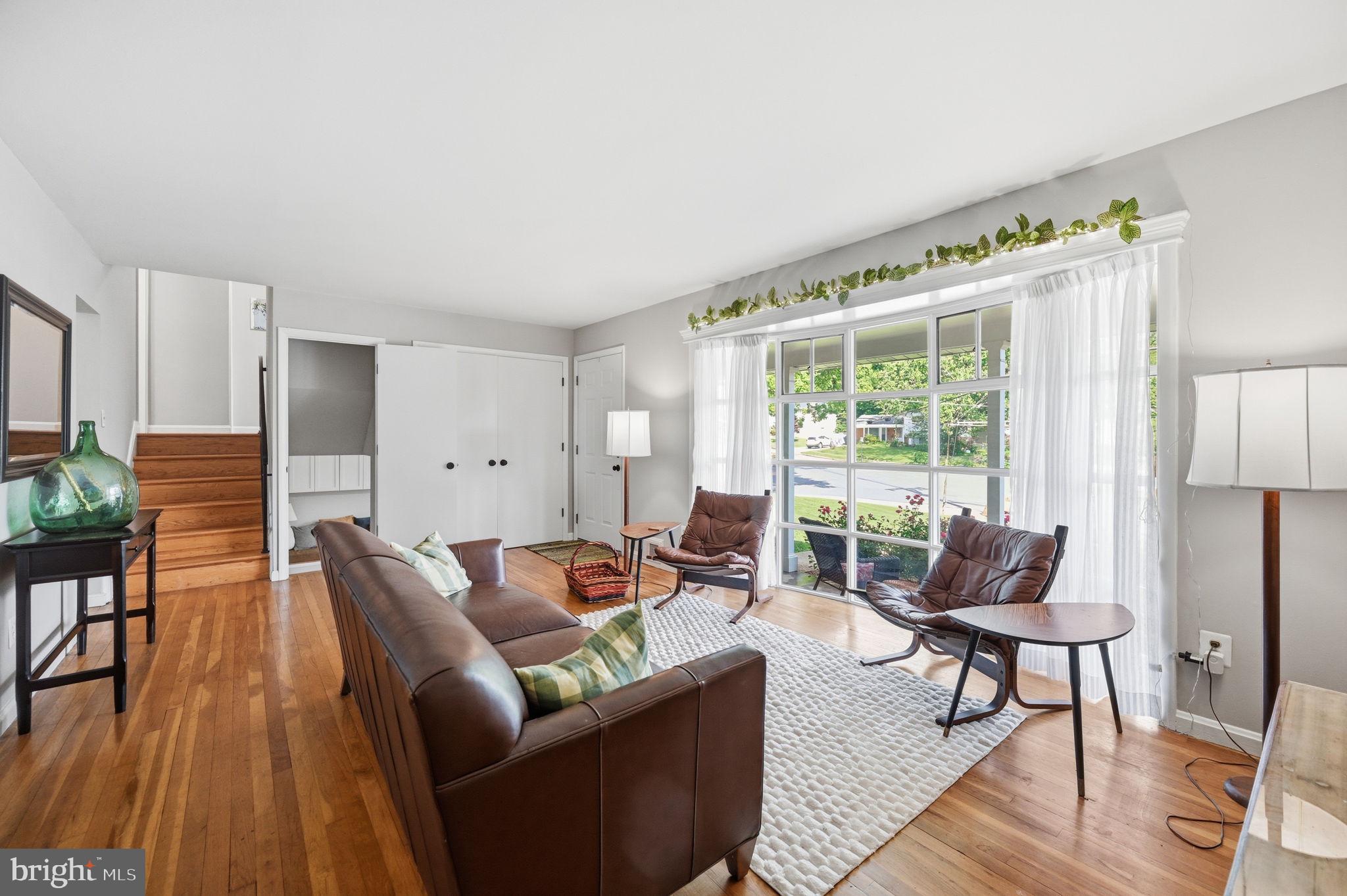 ANNANDALE TERRACE - Residential