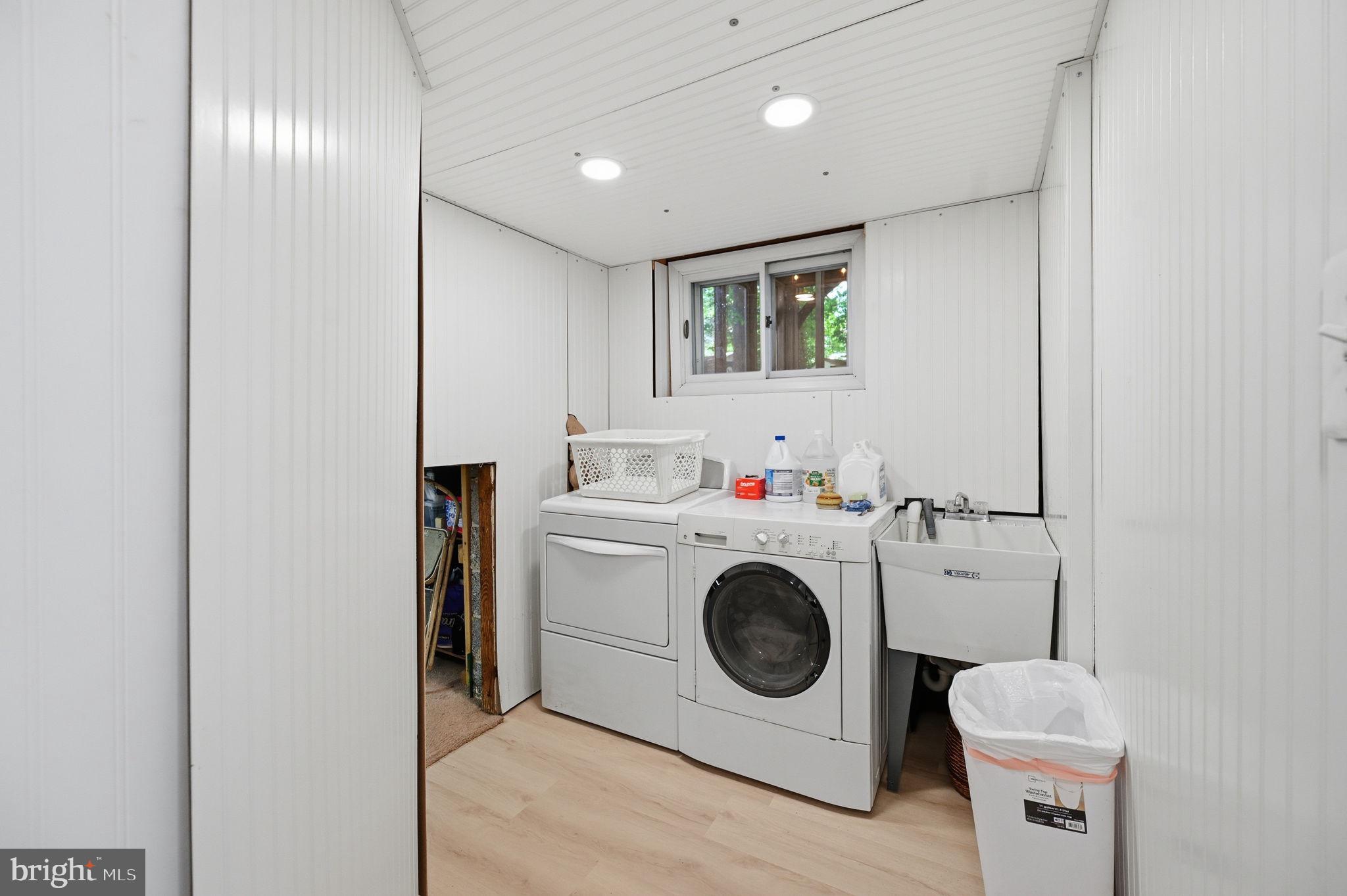ANNANDALE TERRACE - Residential
