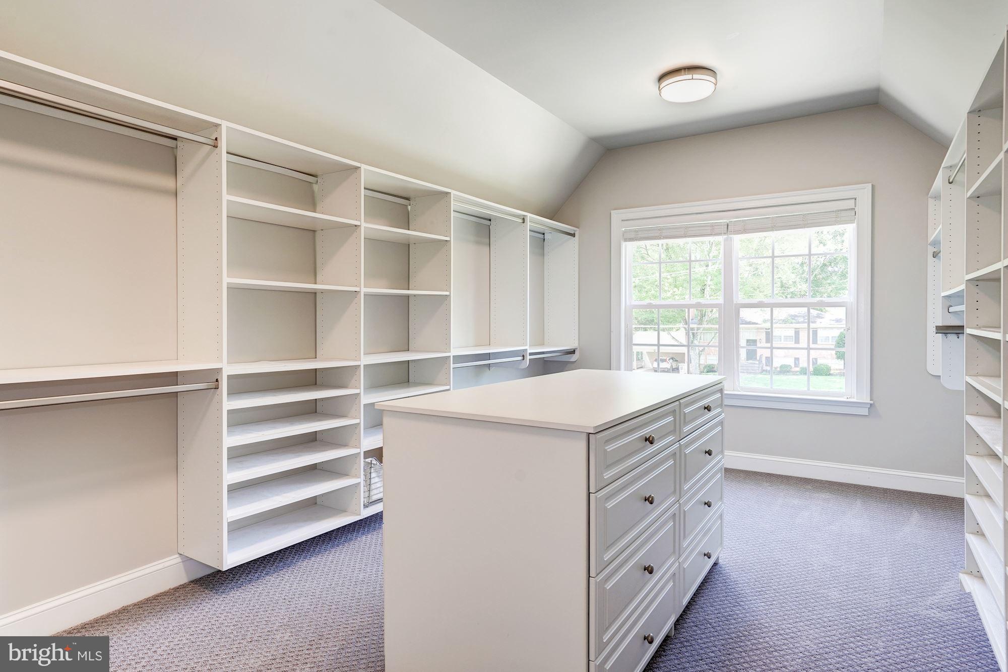 BROYHILL LANGLEY ESTATES - Residential