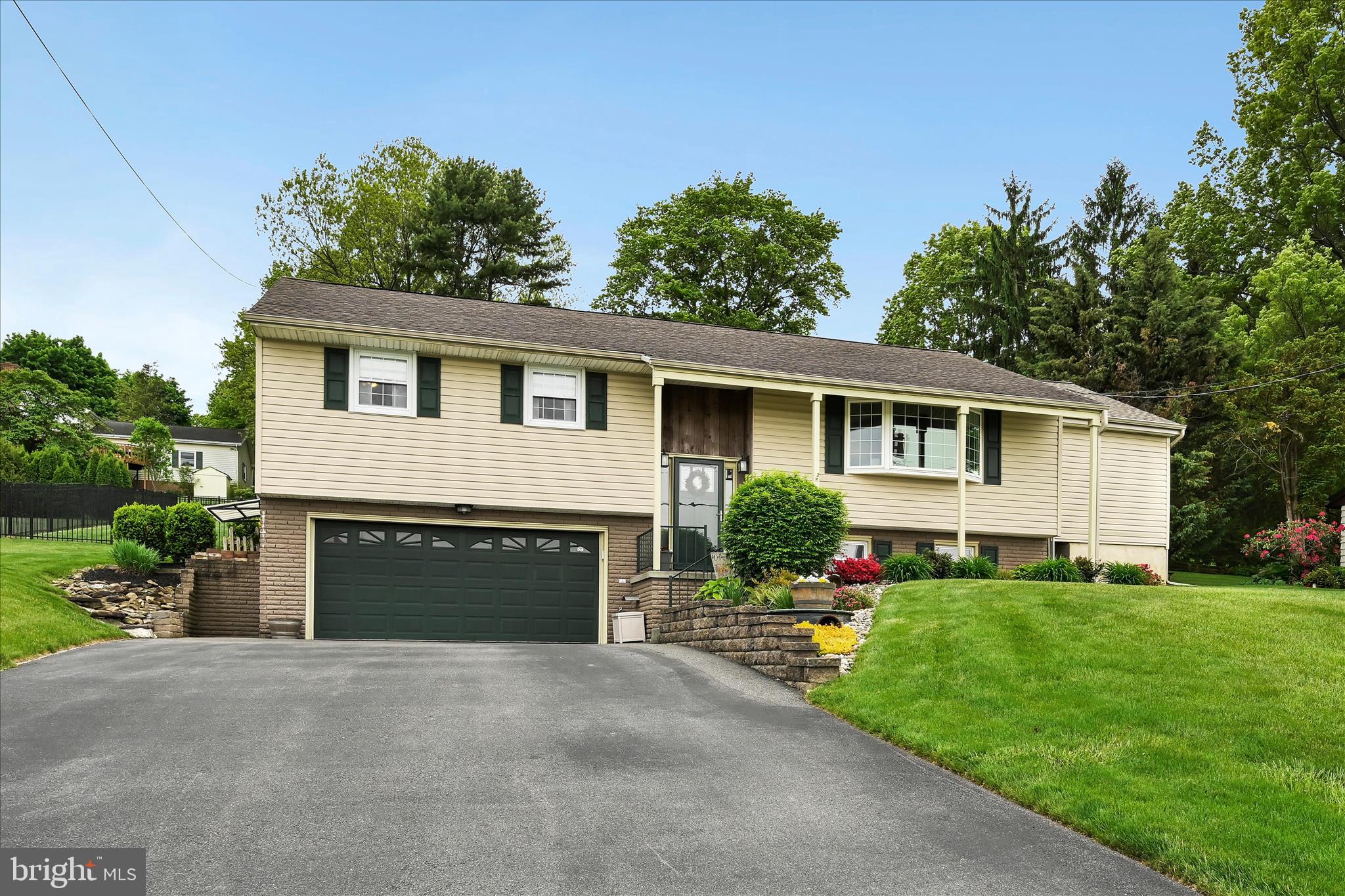 HIMES HILL - Residential