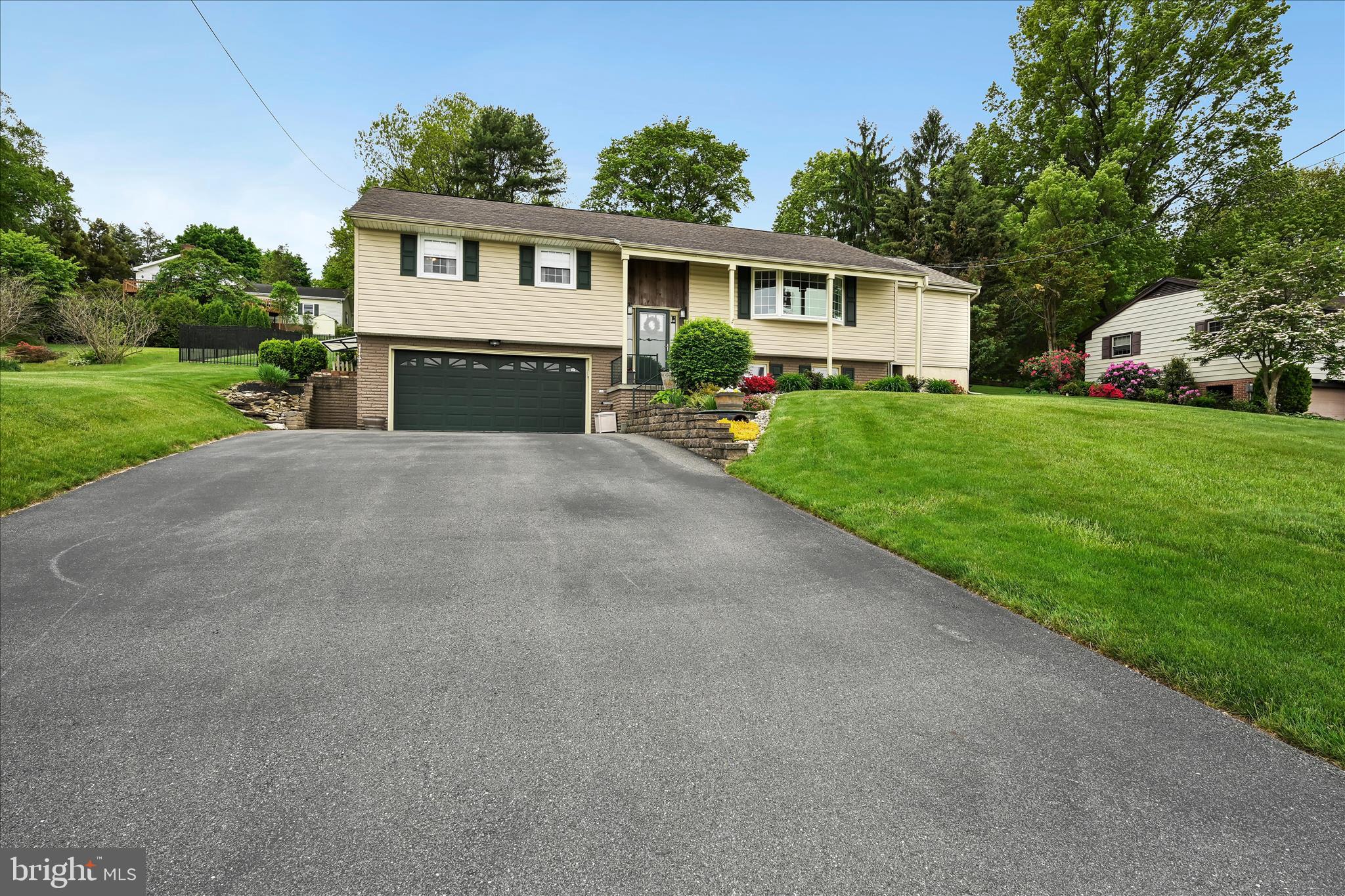 HIMES HILL - Residential