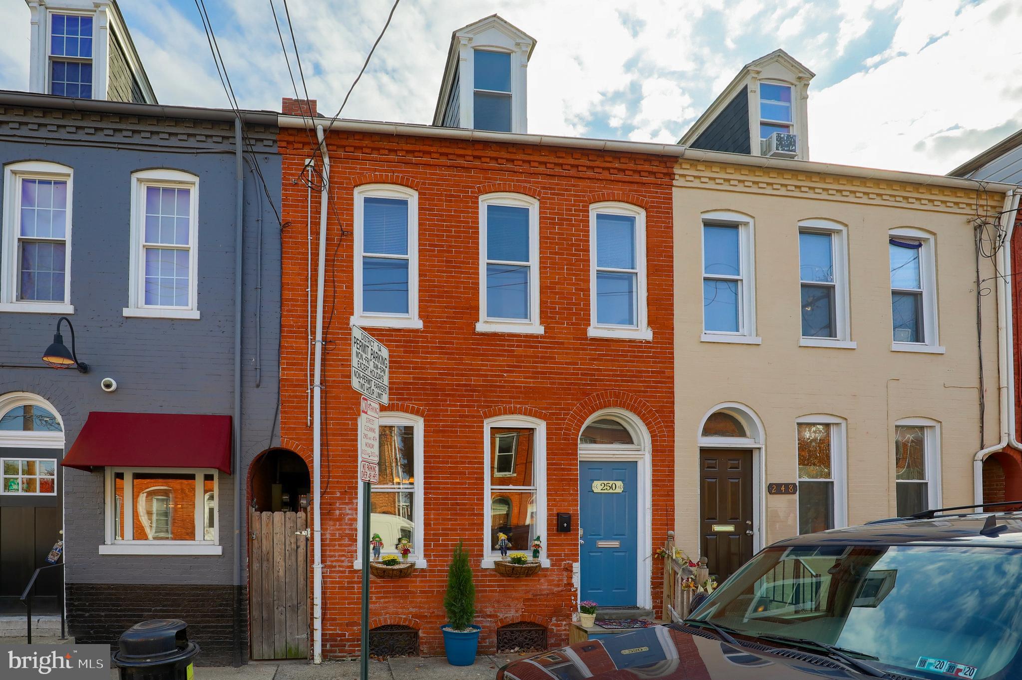 LANCASTER NORTHEAST - Residential