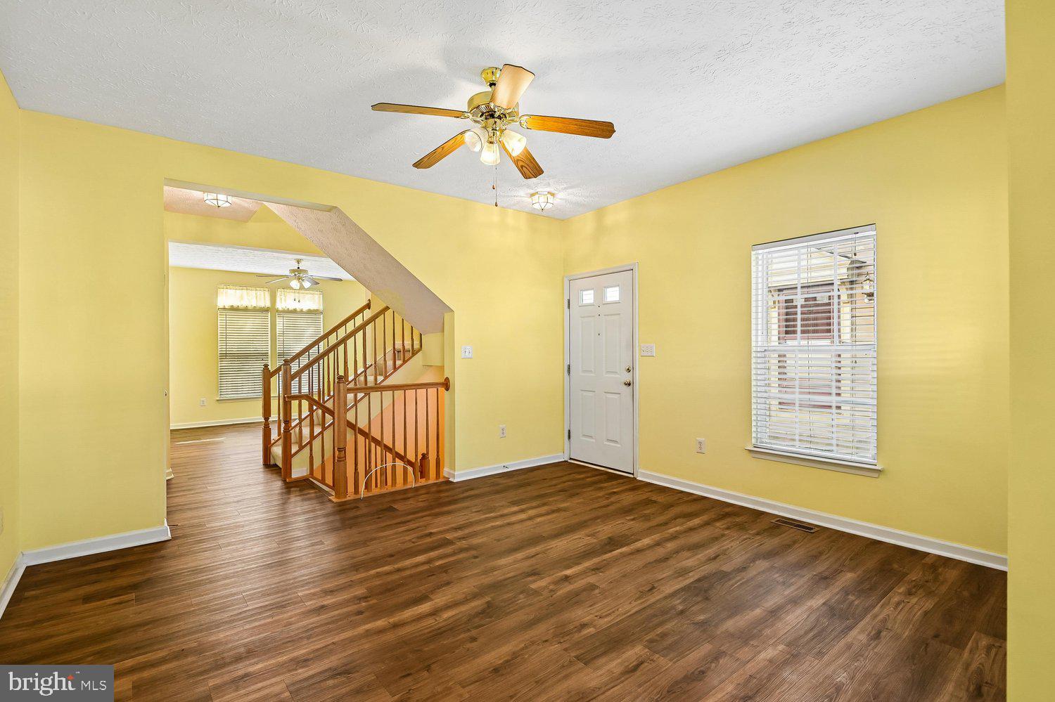 SEVEN OAKS - Residential