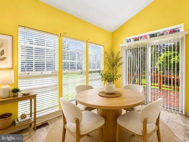 SEVEN OAKS - Residential