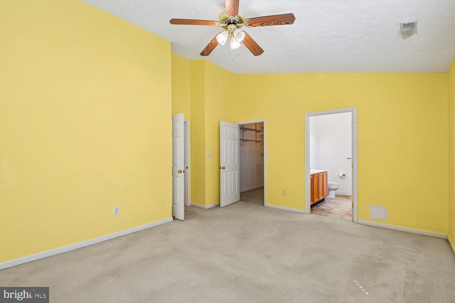 SEVEN OAKS - Residential