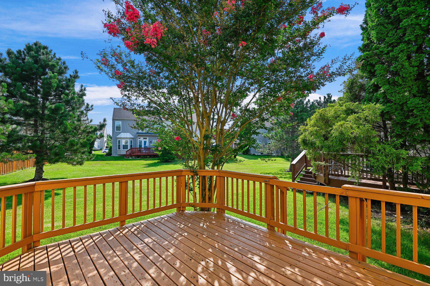SEVEN OAKS - Residential