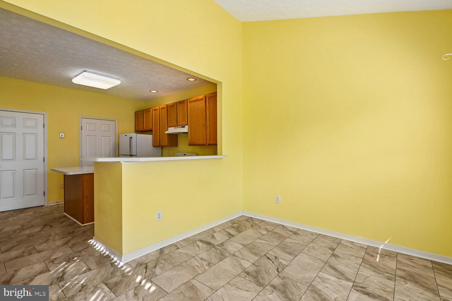 SEVEN OAKS - Residential