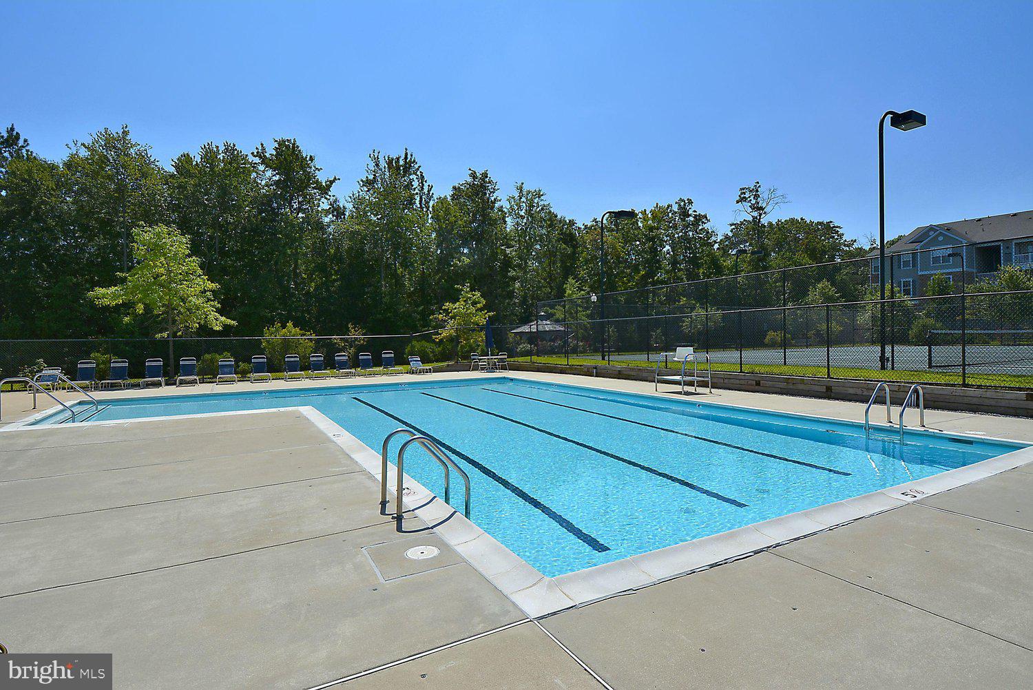 SEVEN OAKS - Residential