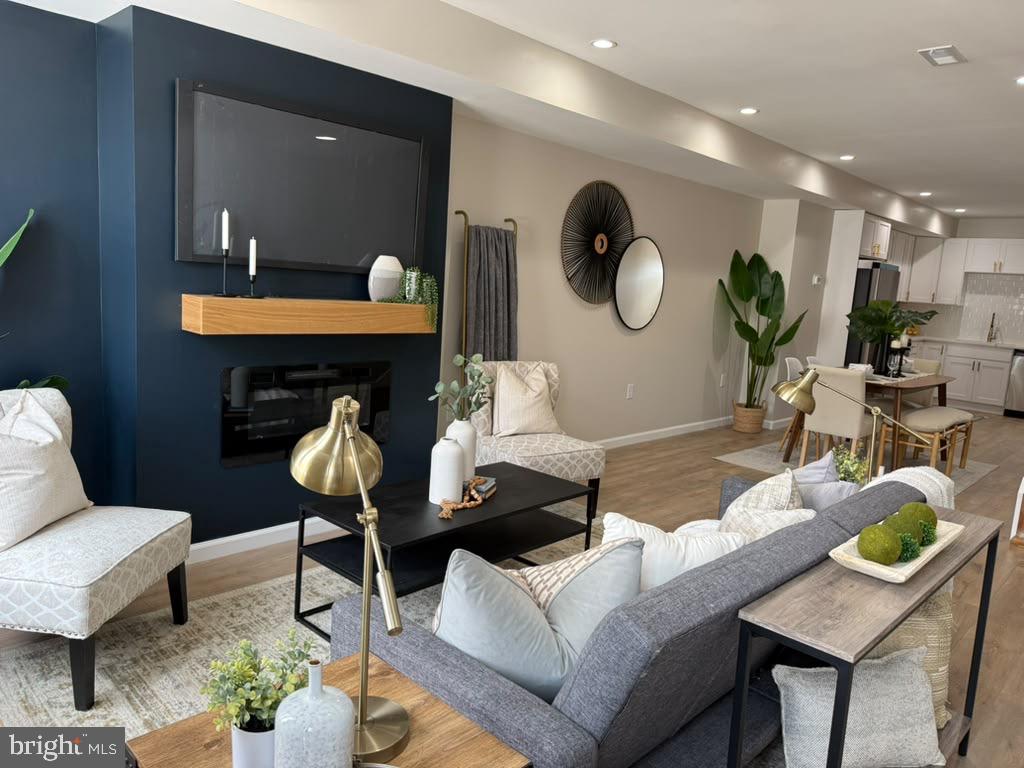 MIDDLE EAST - Residential