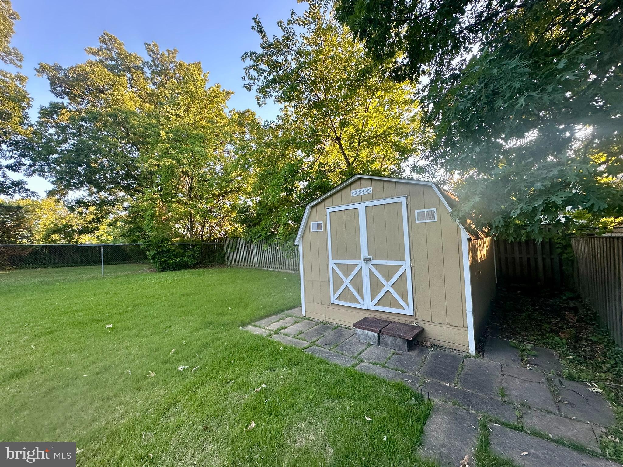 COLUMBIA PARK - Residential