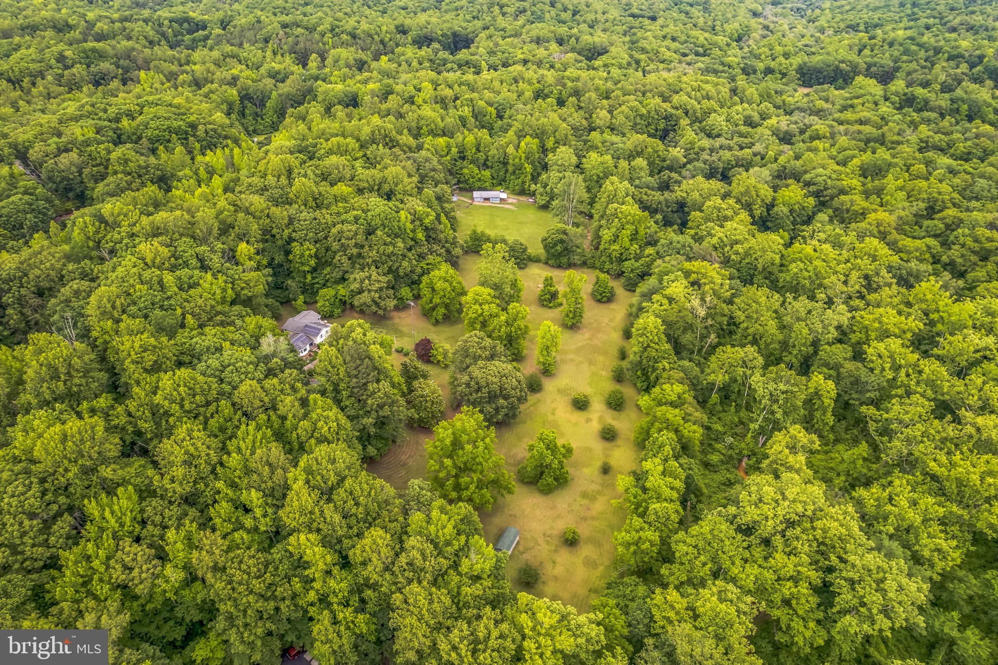 QUIET ACRES - Land