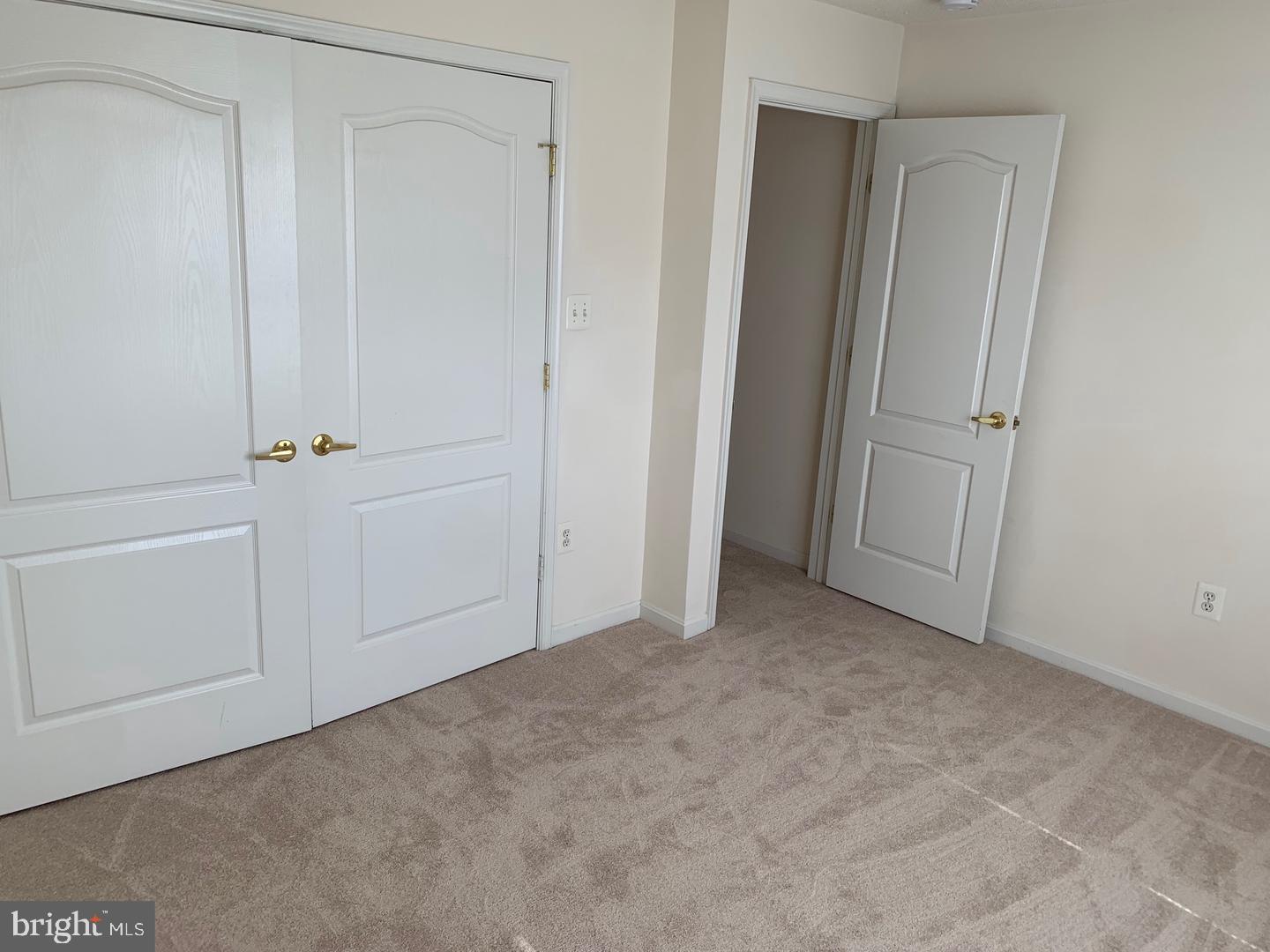 MADISON PARK AT WEST MARKET - Residential Lease