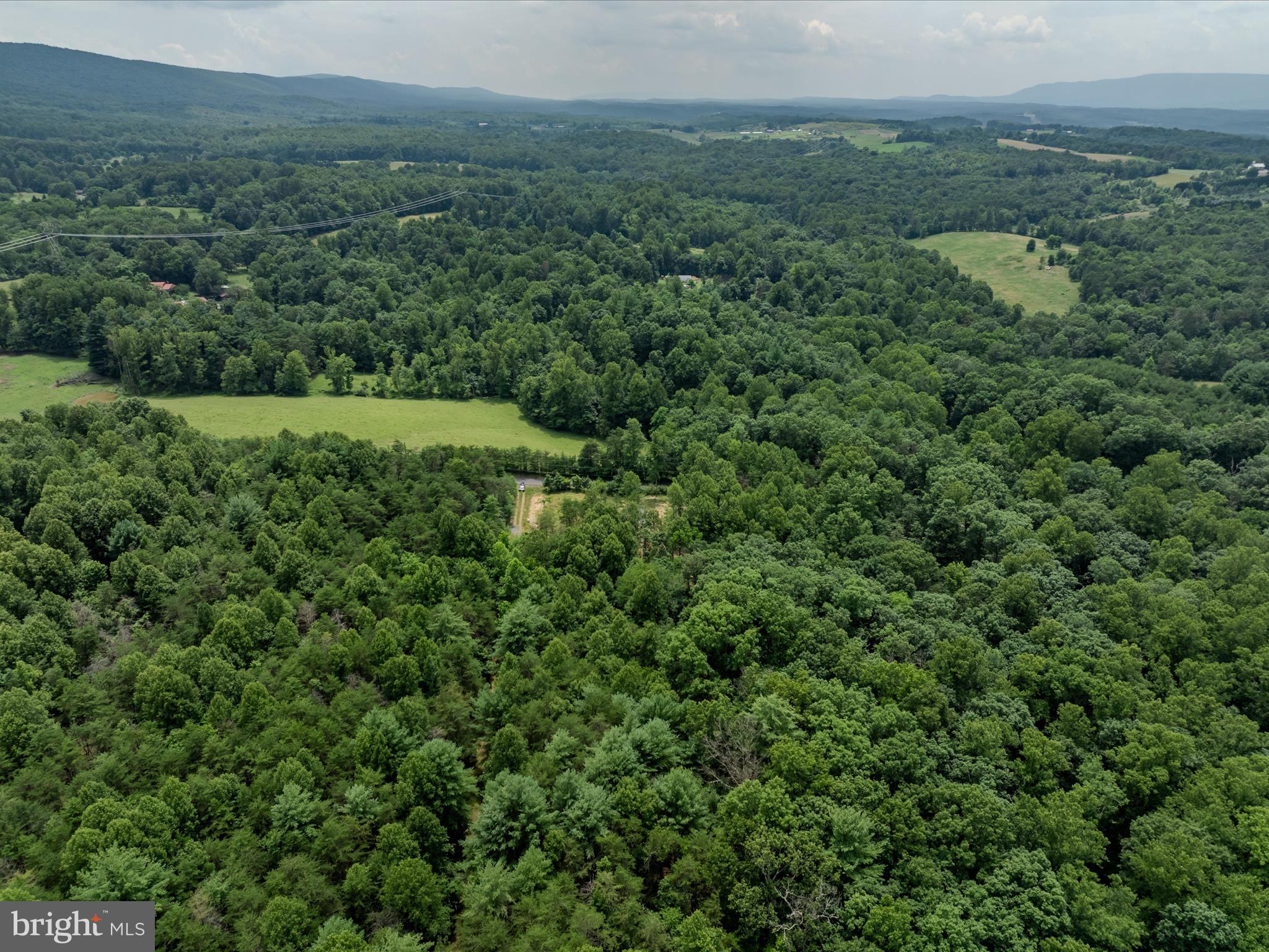 HIGHLAND HILLS - Land