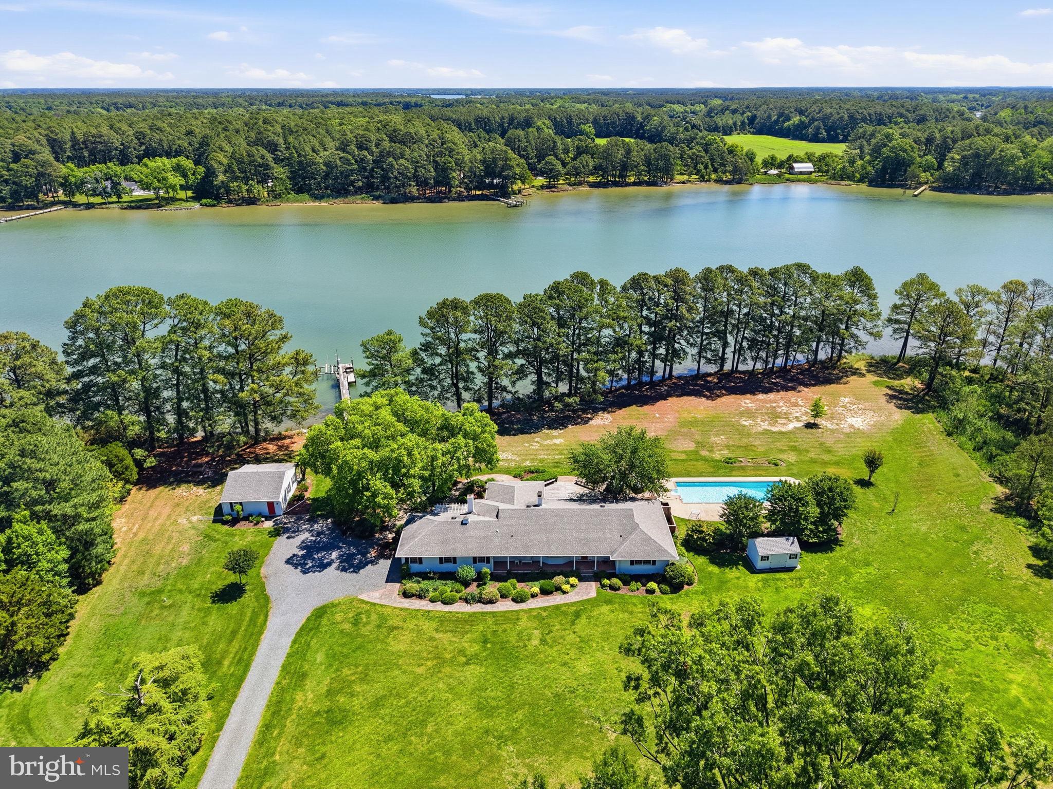 DRUM POINT - Residential